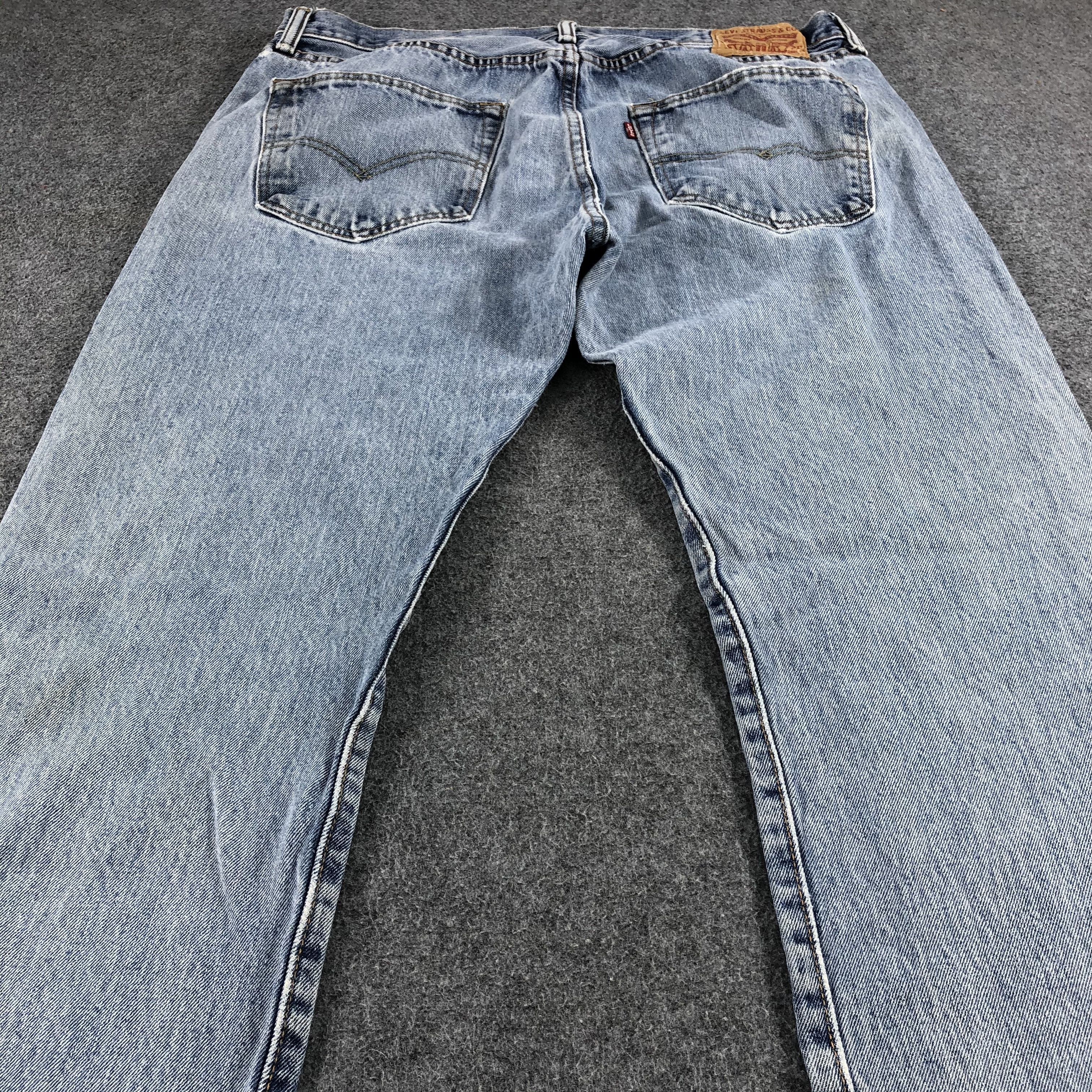Levi's Vintage Light Wash Levis 501 Jeans- J1366 Size US 37 - 4 Thumbnail
