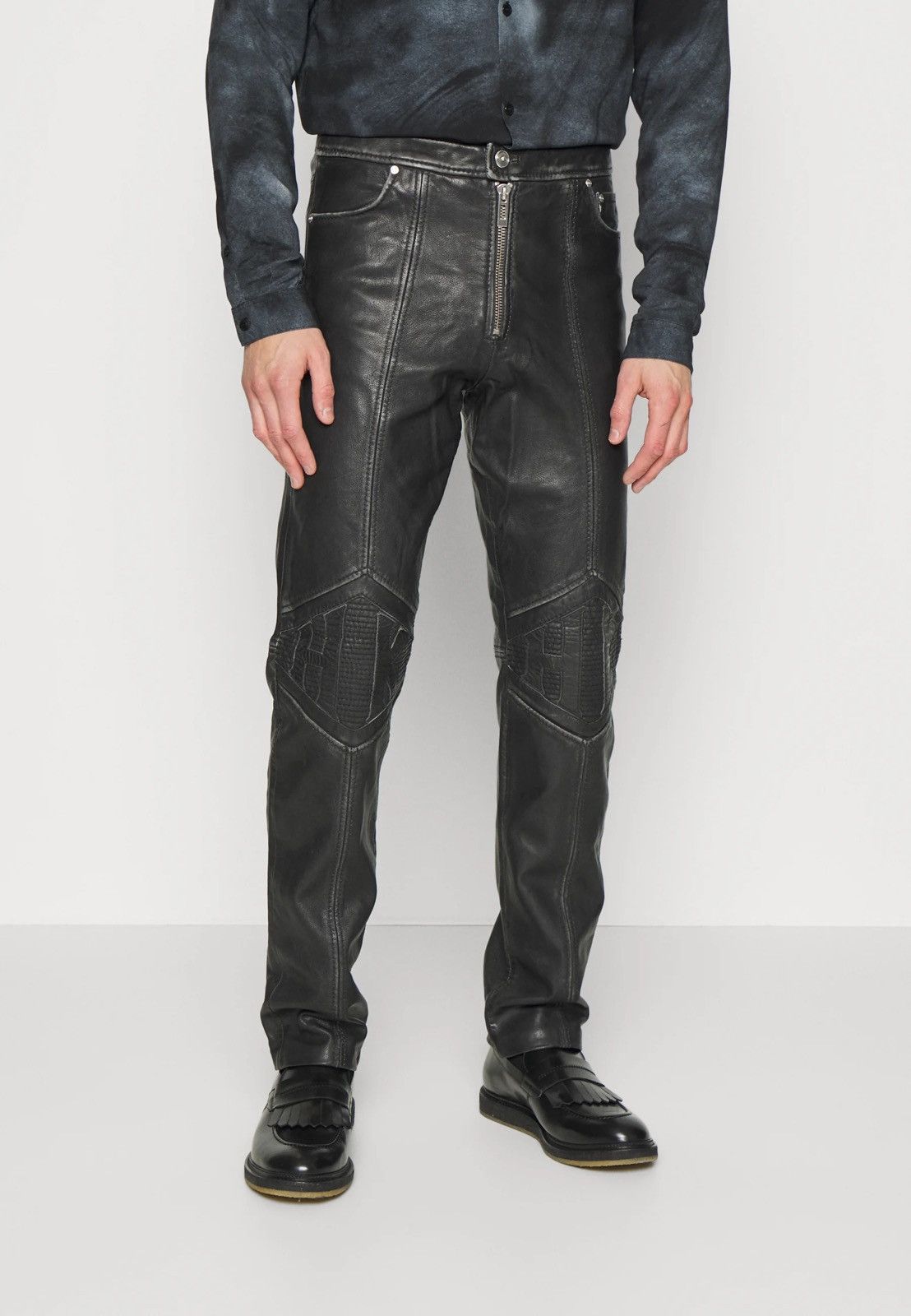 Han Kjobenhavn SS23 !DSWT! Han Kjobenhavn "HK" Knee Logo Leather Pants Size US 32 / EU 48 - 3 Thumbnail