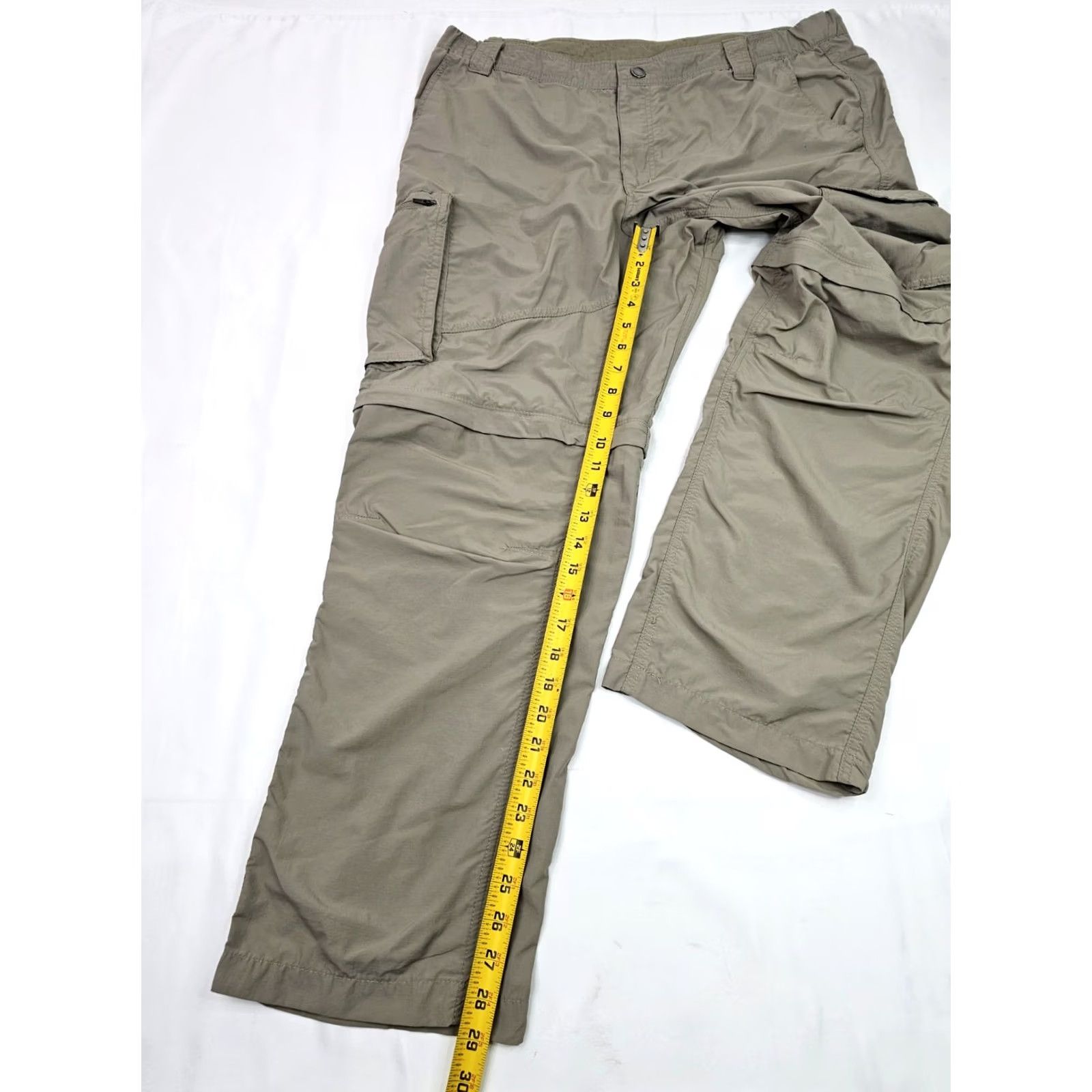 Vintage Columbia Lightweight Cargo Convertible Pants Shorts Men 38x29 Regular Beige UV Protection Pockets Zip Pocket Hiking Outdoor 90s? Size US 38 / EU 54 - 4 Thumbnail