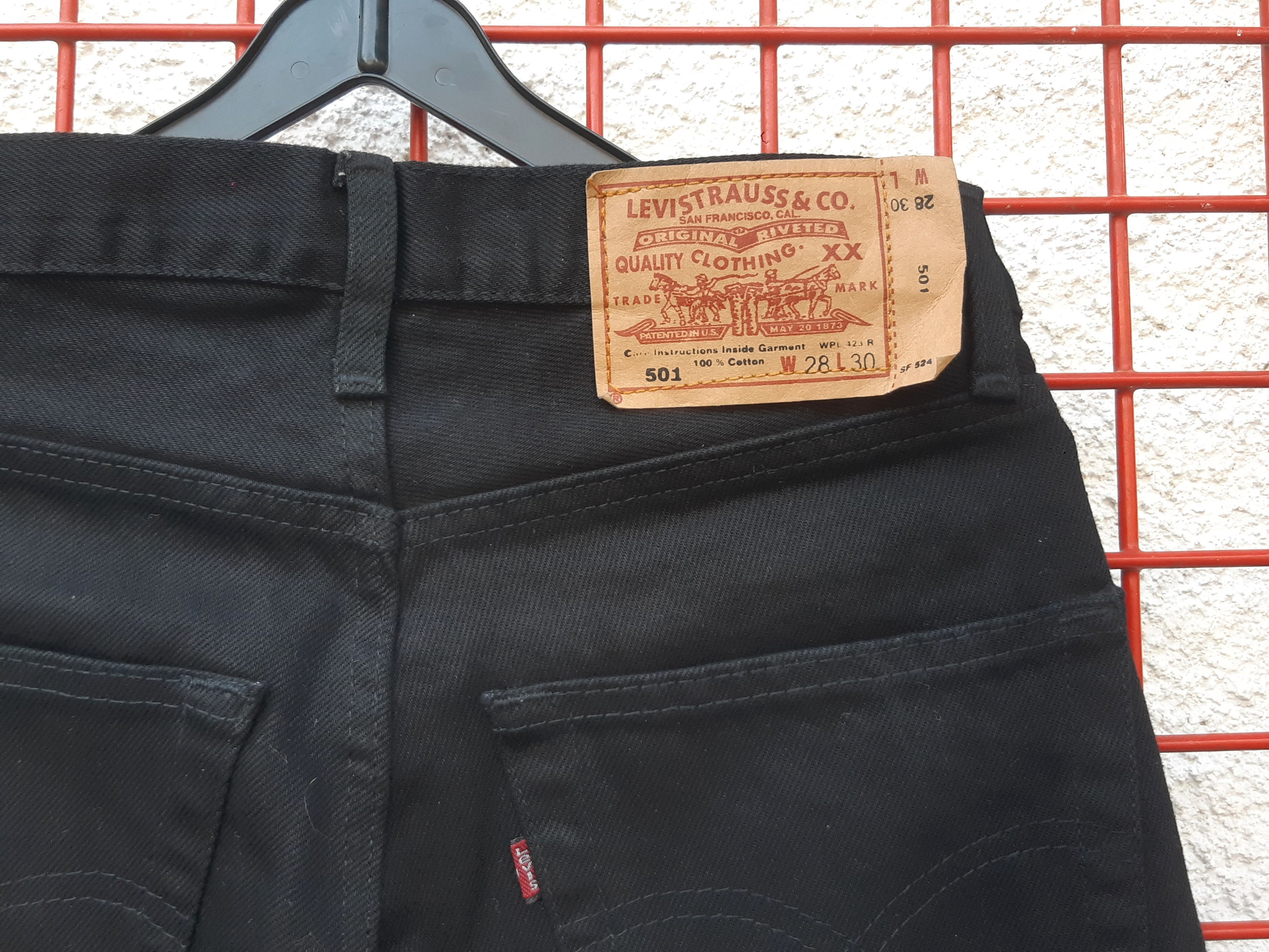 Levi's Vintage 90s LEVIS 501 Original Fit USA size W28/L30 NOS Size 28" / US 6 / IT 42 - 4 Thumbnail