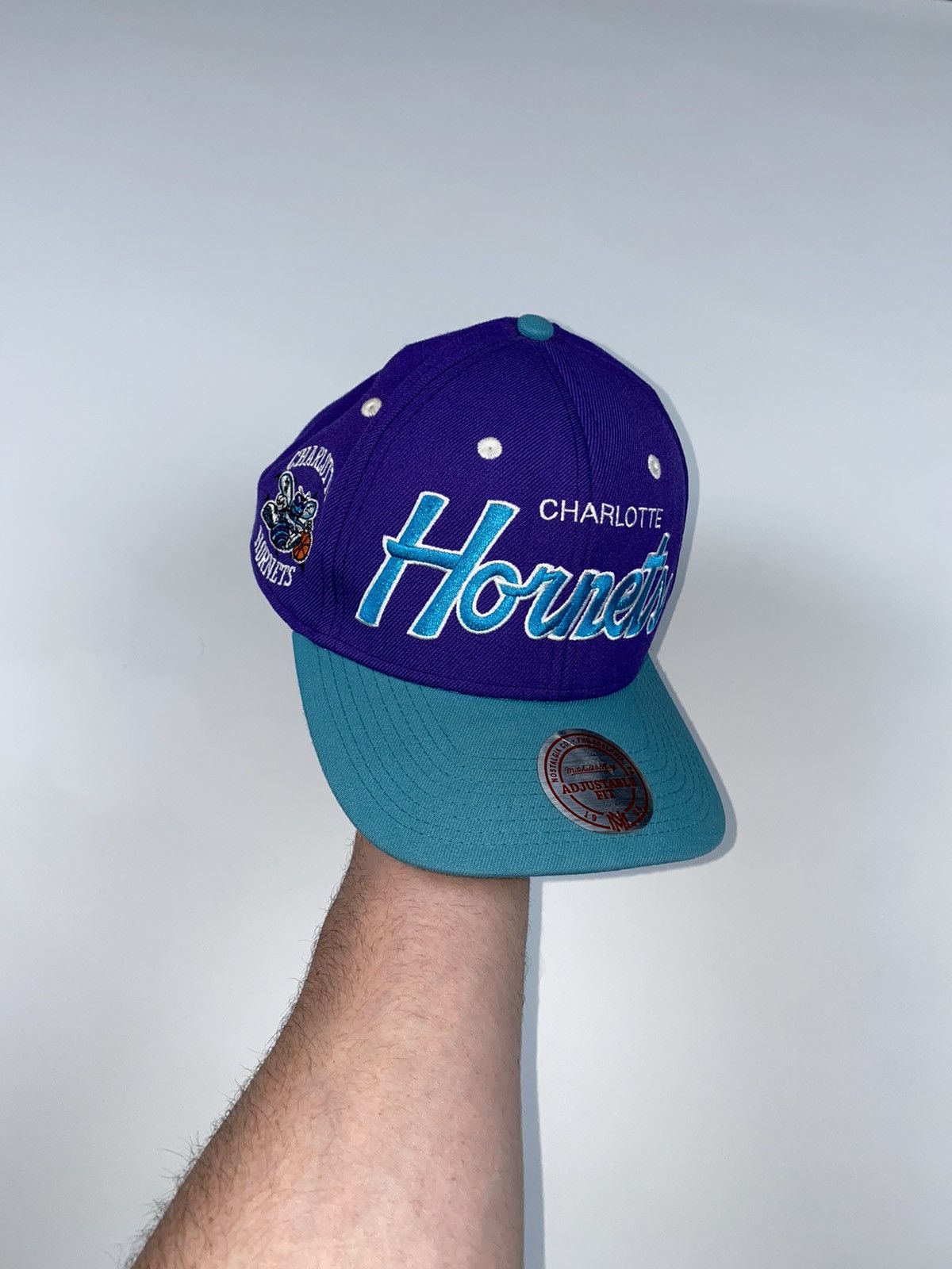 Mitchell & Ness 🚨 HORNETS CHARLOTTE MITCHELL & NESS vintage cap hat one size Size ONE SIZE - 1 Thumbnail
