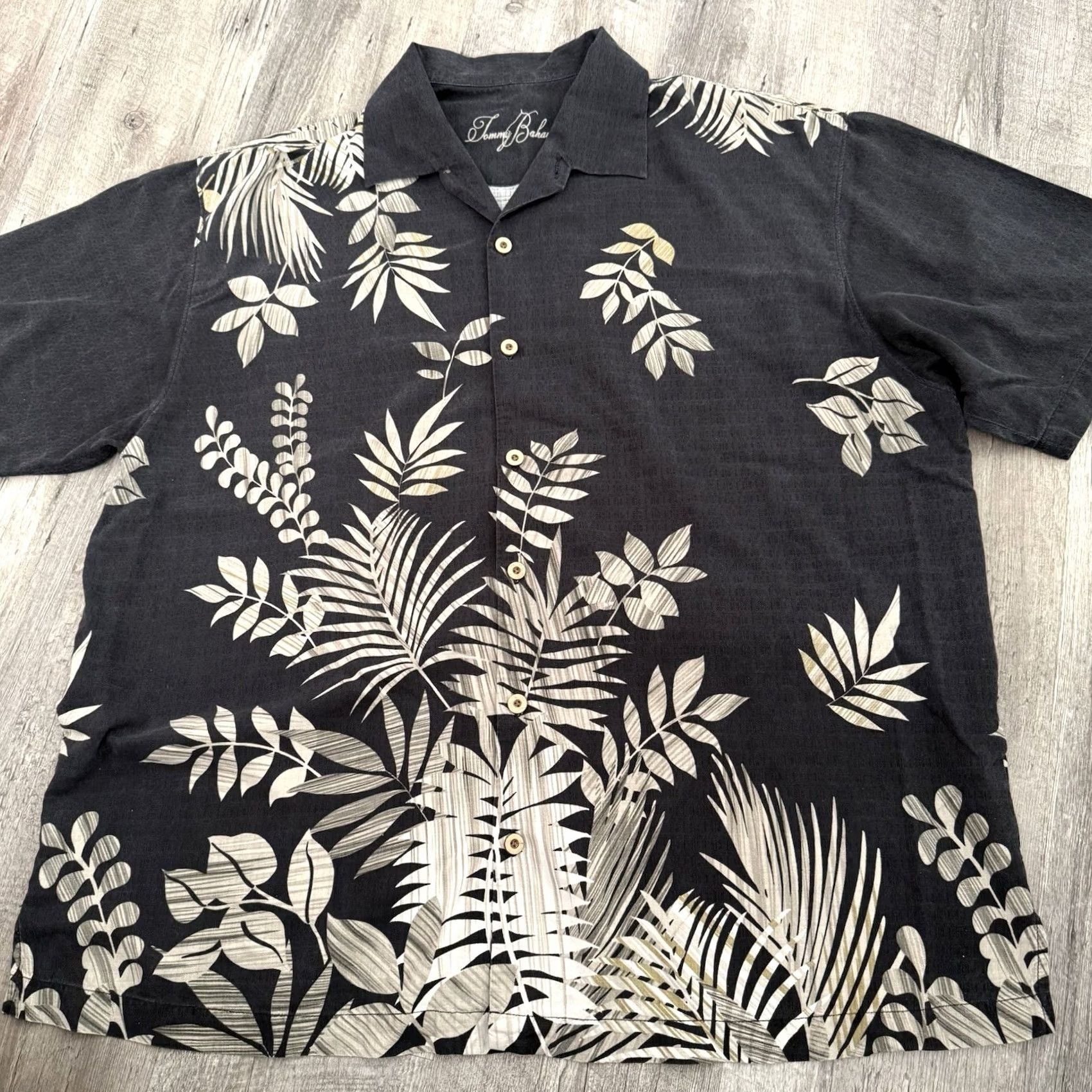 Tommy Bahama Tommy Bahama Shirt Mens XL Washed Black Tan Floral 100% Silk Camp Hawaiian Casual Size US XL / EU 56 / 4 - 6 Thumbnail