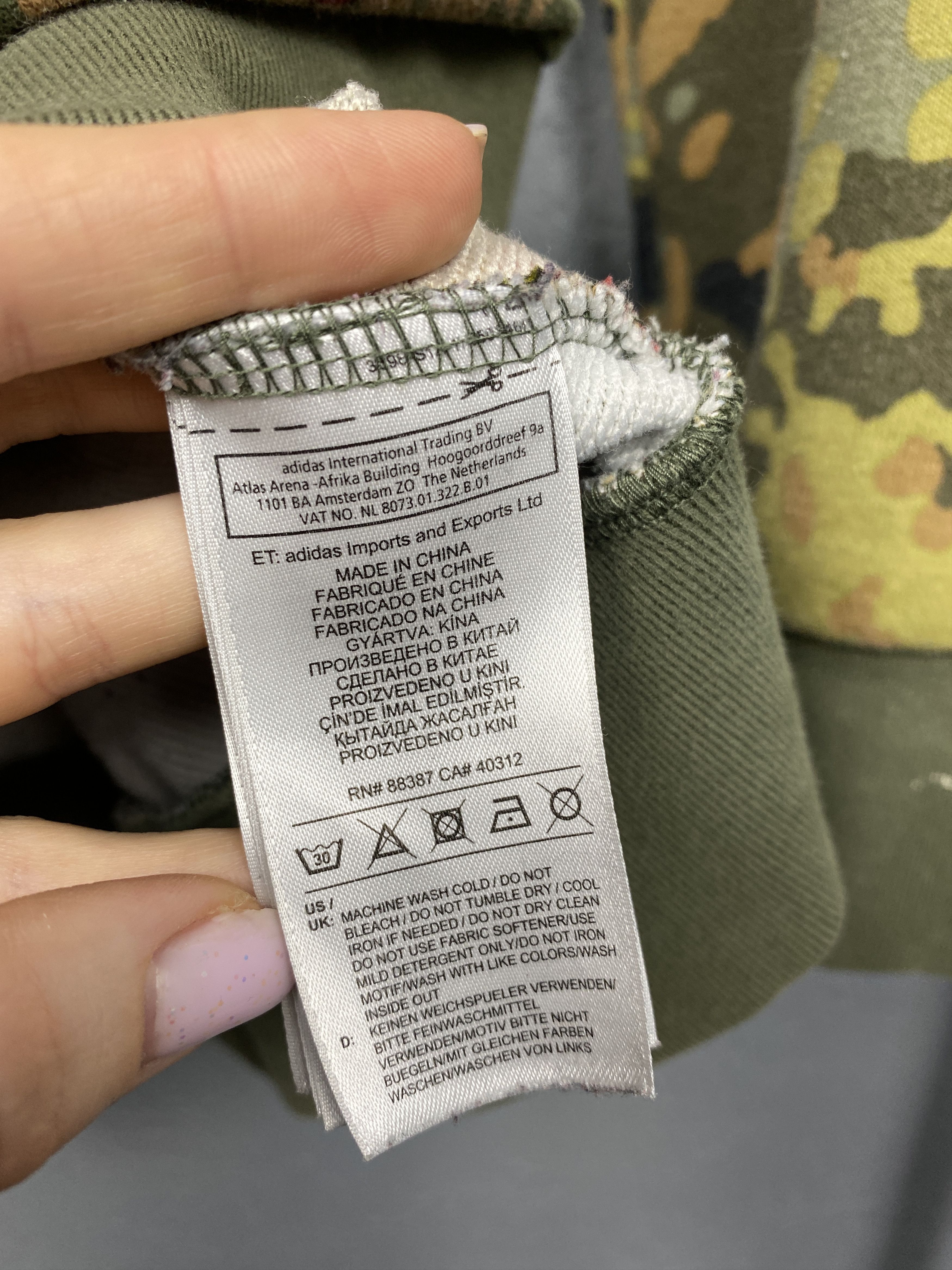 Adidas × Pharrell Adidas Pharrell Williams Mens Camo Sweatshirt Human Race Size US M / EU 48-50 / 2 - 7 Thumbnail
