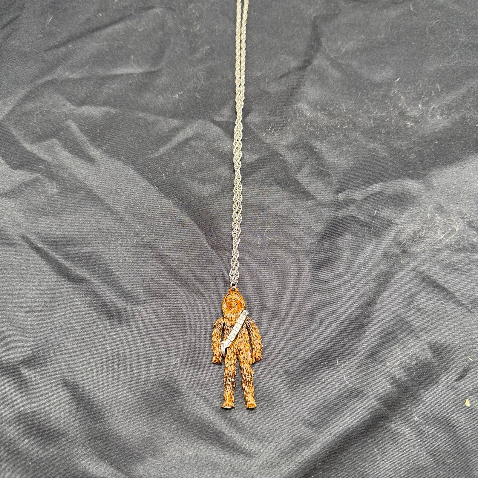 Universal Studios Cast metal Chewbacca pendant Size ONE SIZE - 3 Thumbnail
