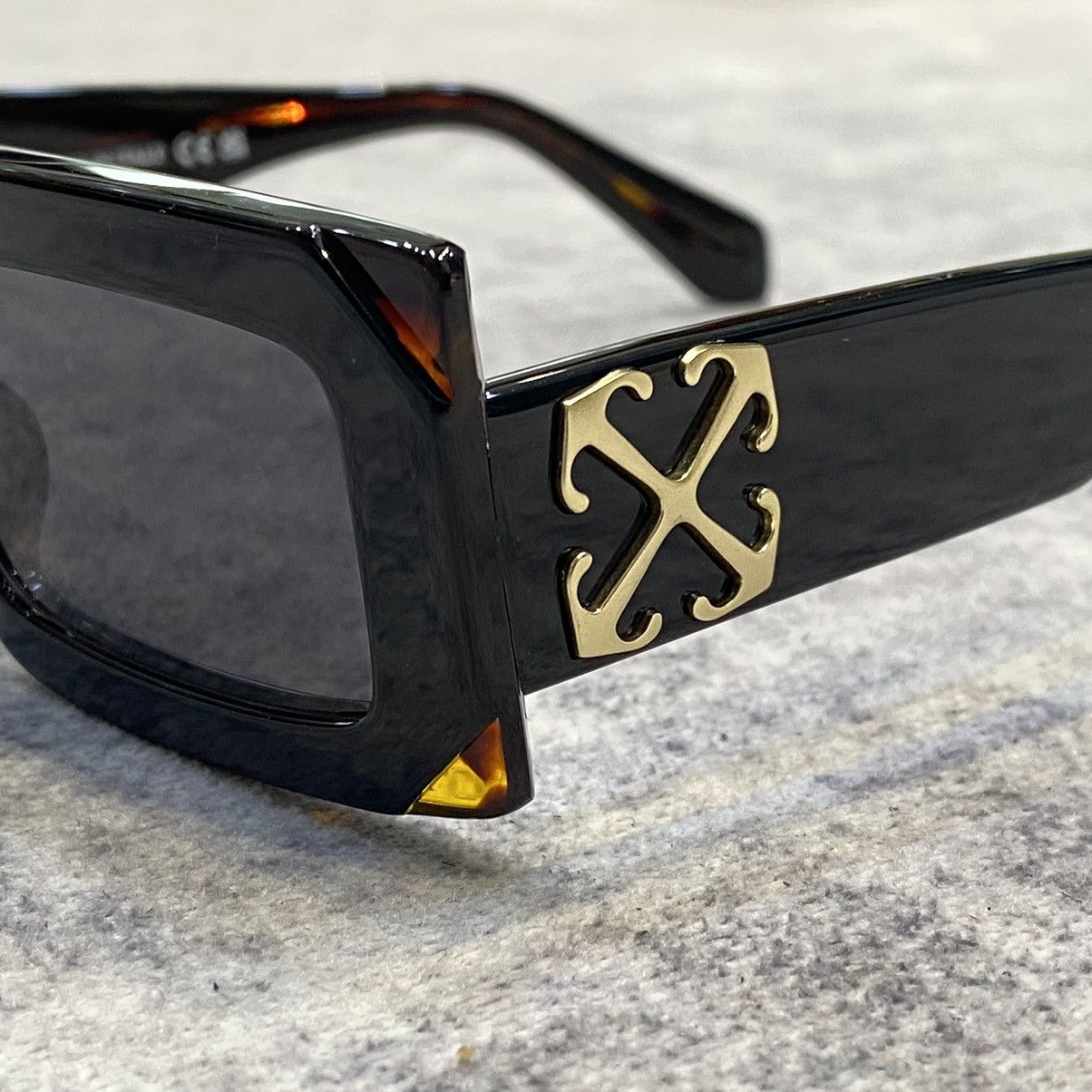 Off-White OFF WHITE RENTON OERI13P 1007 BLACK Size ONE SIZE - 2 Thumbnail