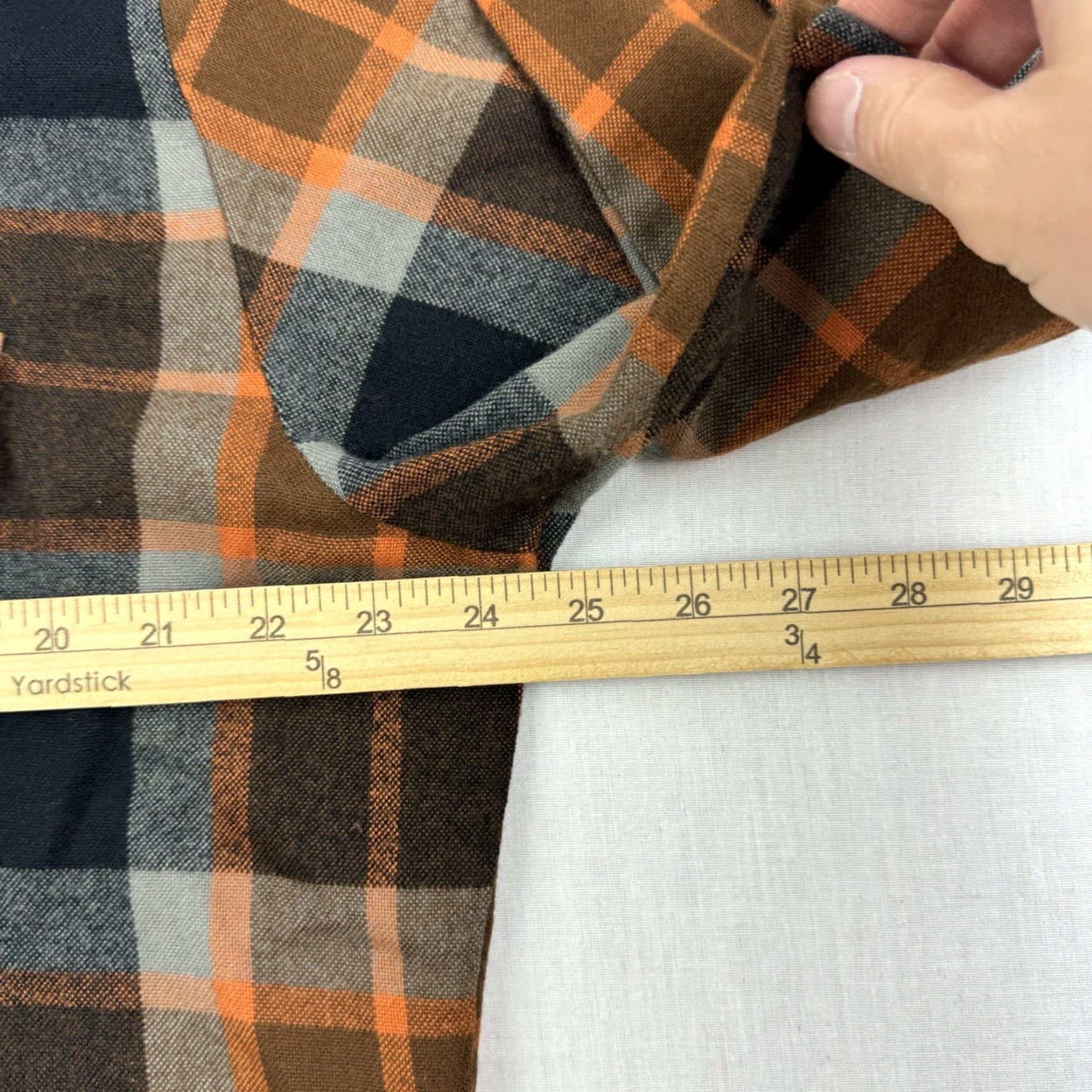 Vintage VINTAGE Northern Territory Shirt Adult L Orange Plaid Outdoor 90s Mens Button-Up Flannel Long Sleeve Size US L / EU 52-54 / 3 - 7 Thumbnail