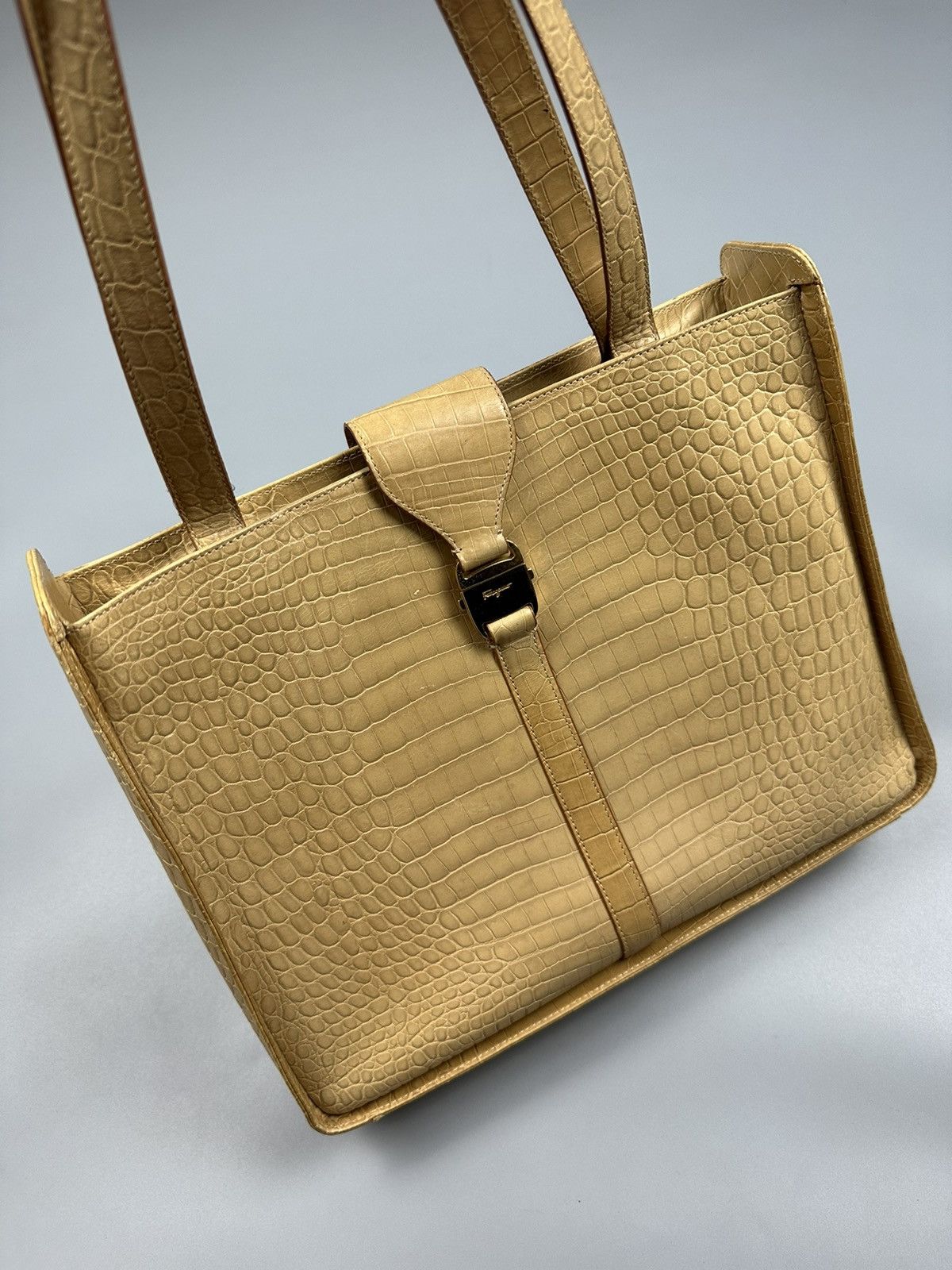 Salvatore Ferragamo Salvatore Ferragamo Crocodiles Leather Tote Bags Size ONE SIZE - 4 Thumbnail