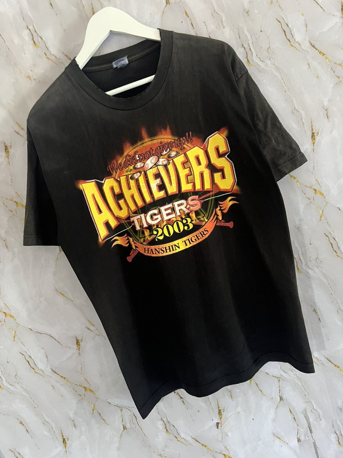 Japanese Brand Archive Tiger 2003 T-Shirt – Vintage Collectible Graphic Tee Size US M / EU 48-50 / 2 - 3 Thumbnail