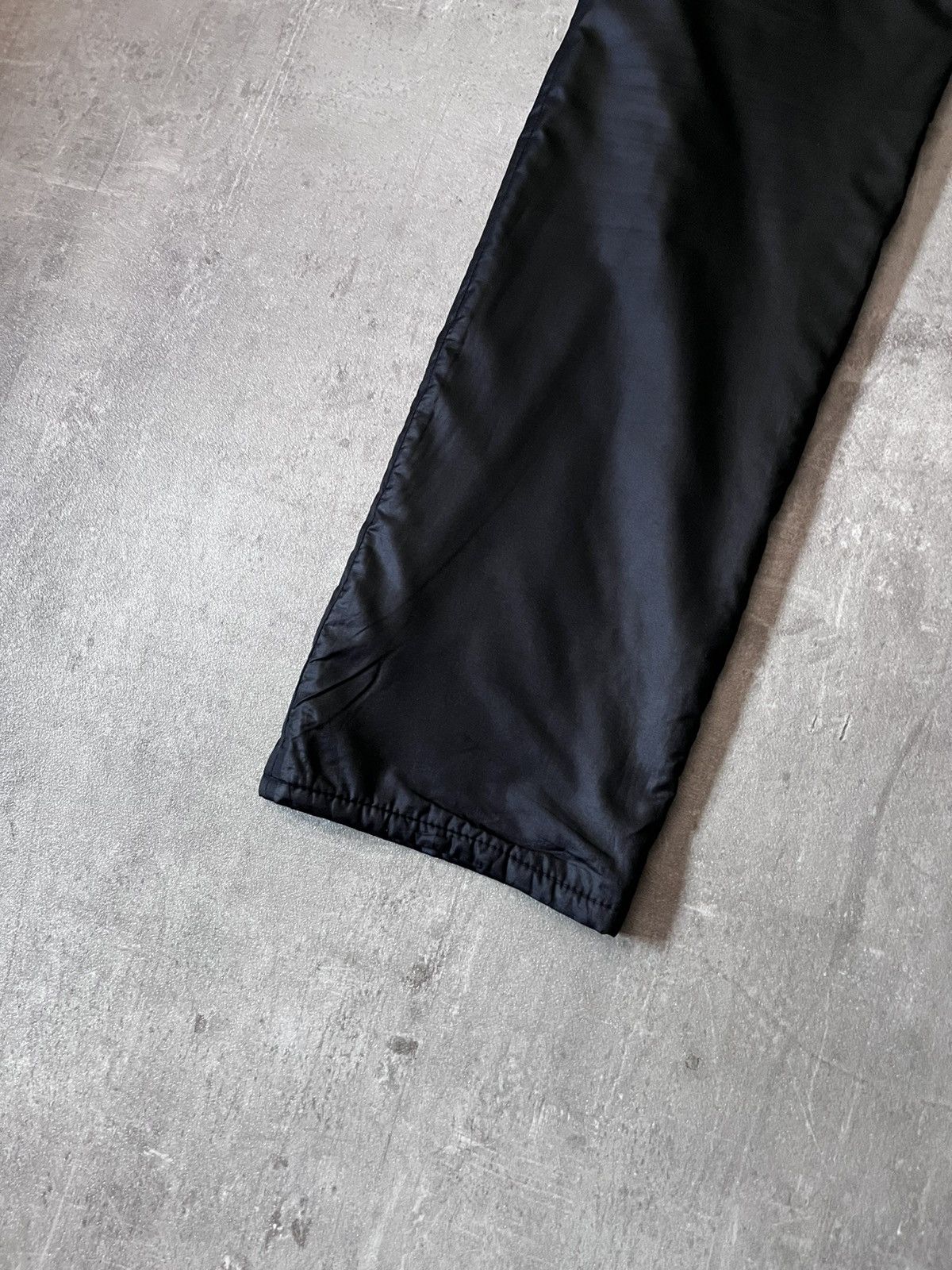Helmut Lang Helmut Lang 1997 nylon black pants archival Size US 30 / EU 46 - 14 Thumbnail