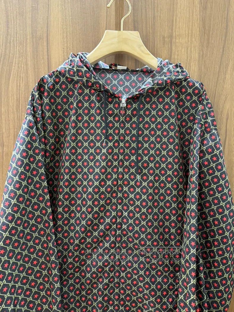 Gucci Gucci Star Double G Full Print Hooded Windbreaker jacket Size US S / EU 44-46 / 1 - 3 Thumbnail