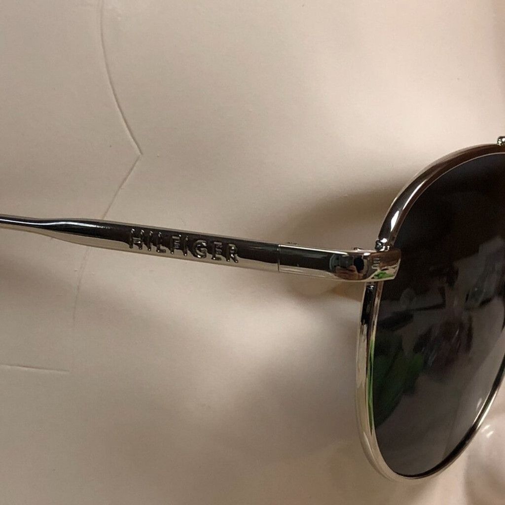 Tommy Hilfiger Tommy Hilfiger Silver Aviator Frame Sunglasses Size ONE SIZE - 4 Thumbnail