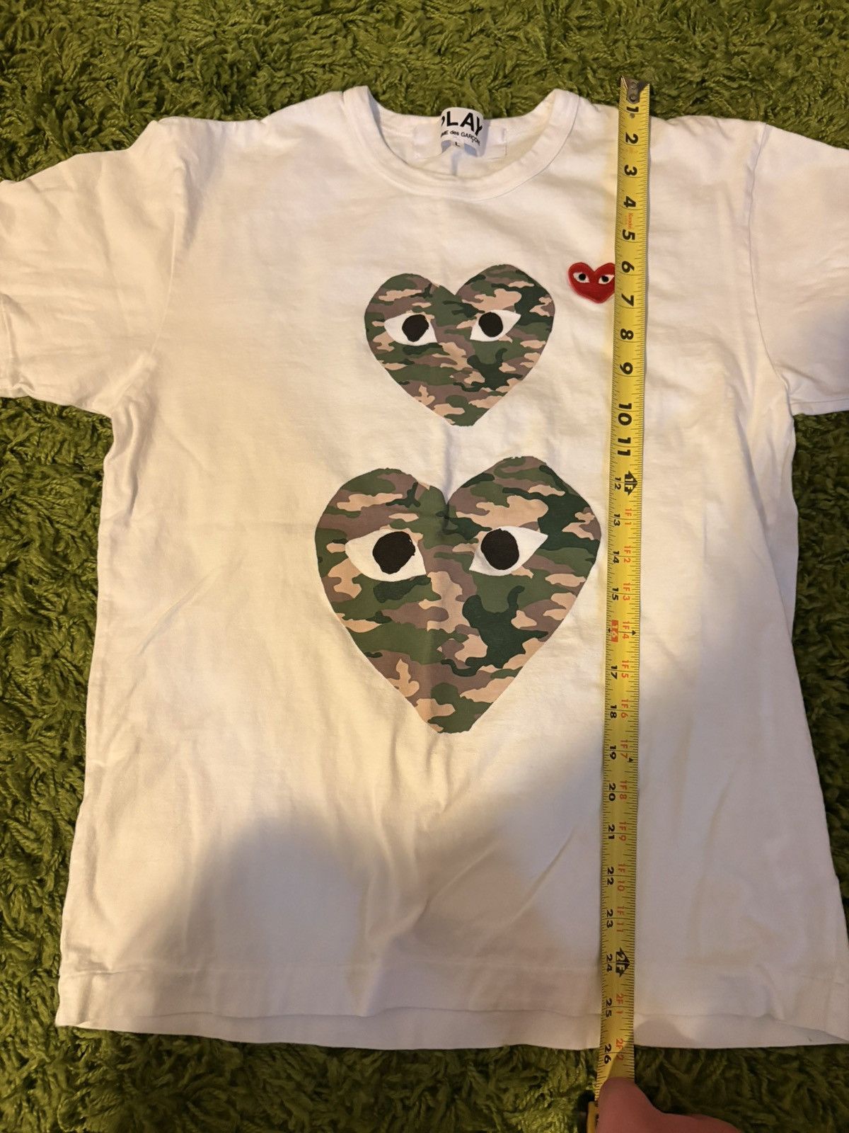 Comme des Garcons Commes Des Garcons Graphic Heart streetwear designer tee! Size US M / EU 48-50 / 2 - 3 Thumbnail
