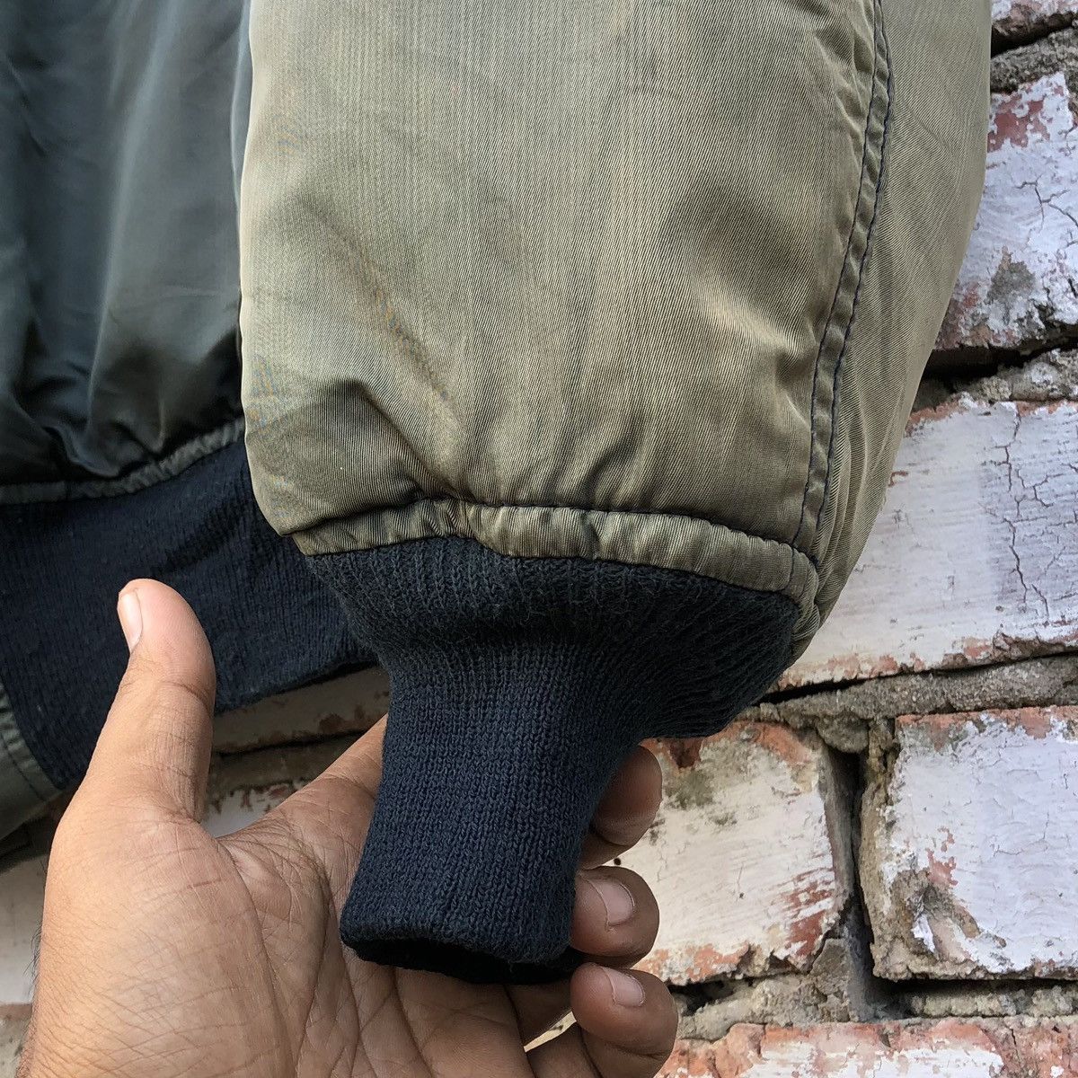 Avirex VTG Avirex Flyers Mans Intermediate Ma-1 Faded Bomber Jacket Size US L / EU 52-54 / 3 - 18 Thumbnail