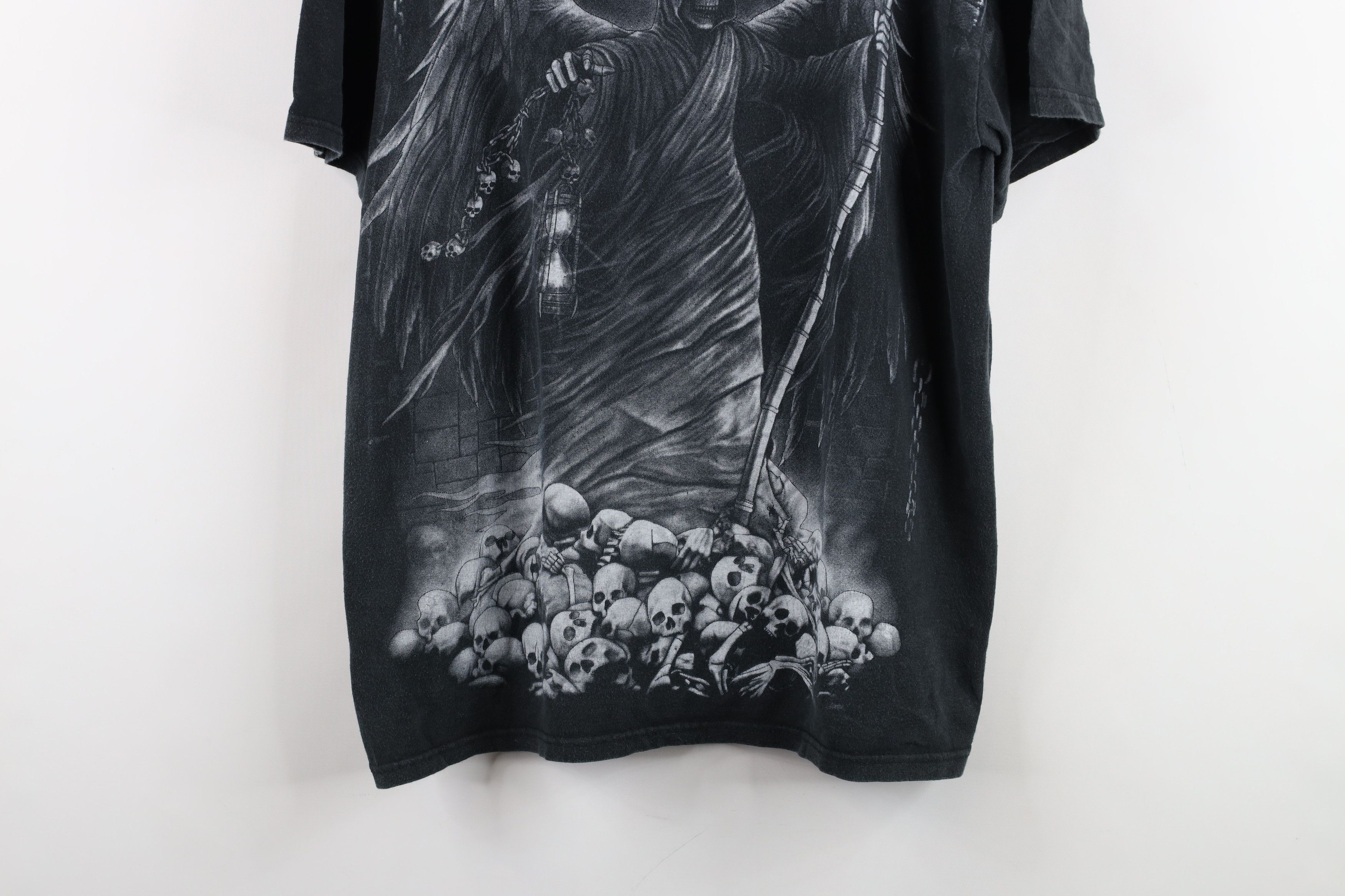 Vintage Vintage 90s Y2K Streetwear Grim Reaper Skull MMA T-Shirt Size US M / EU 48-50 / 2 - 3 Thumbnail