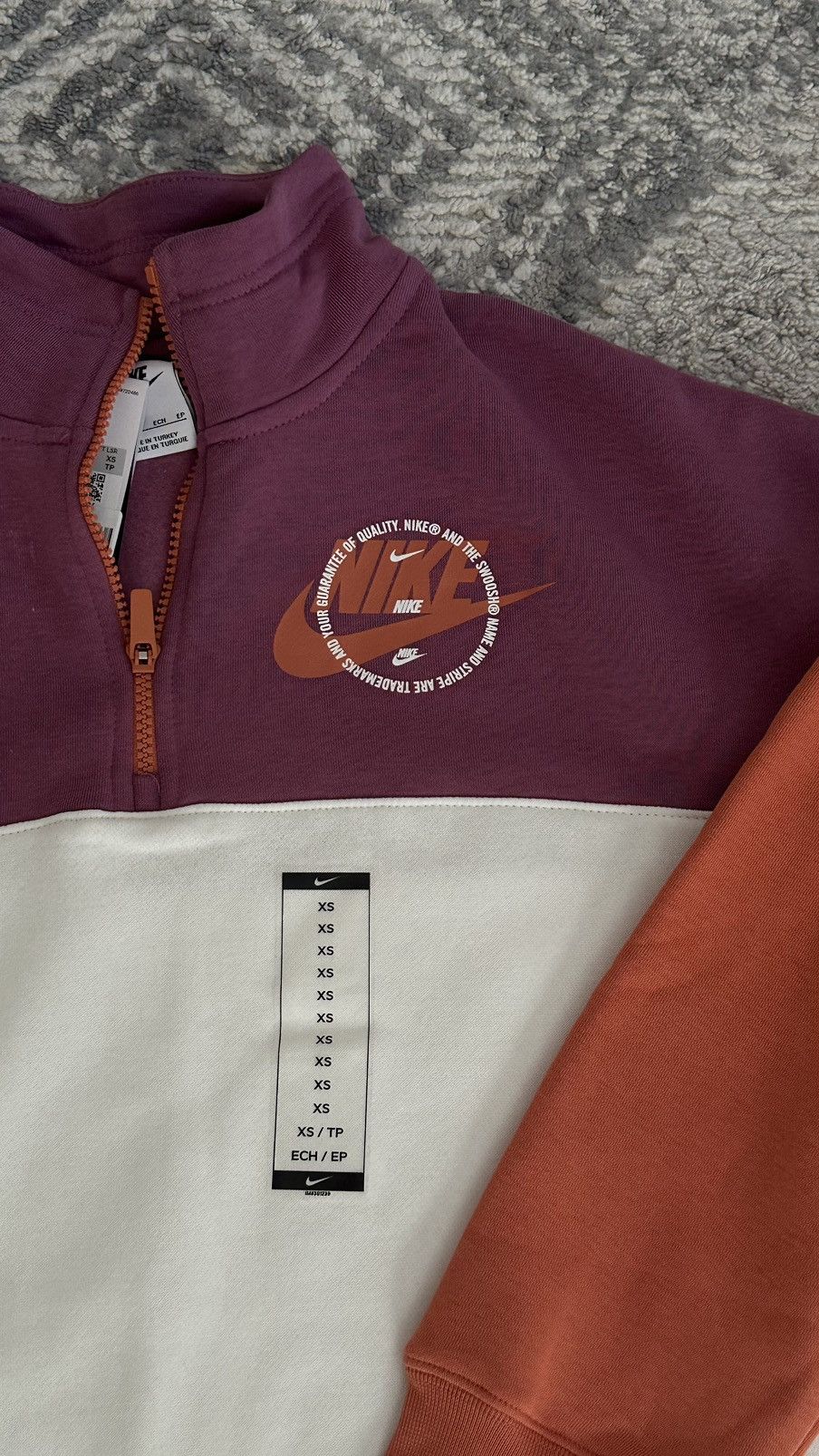 Nike Nike Oversized Womens Fleece Colourblock Jumper Size XS / US 0-2 / IT 36-38 - 1 Thumbnail