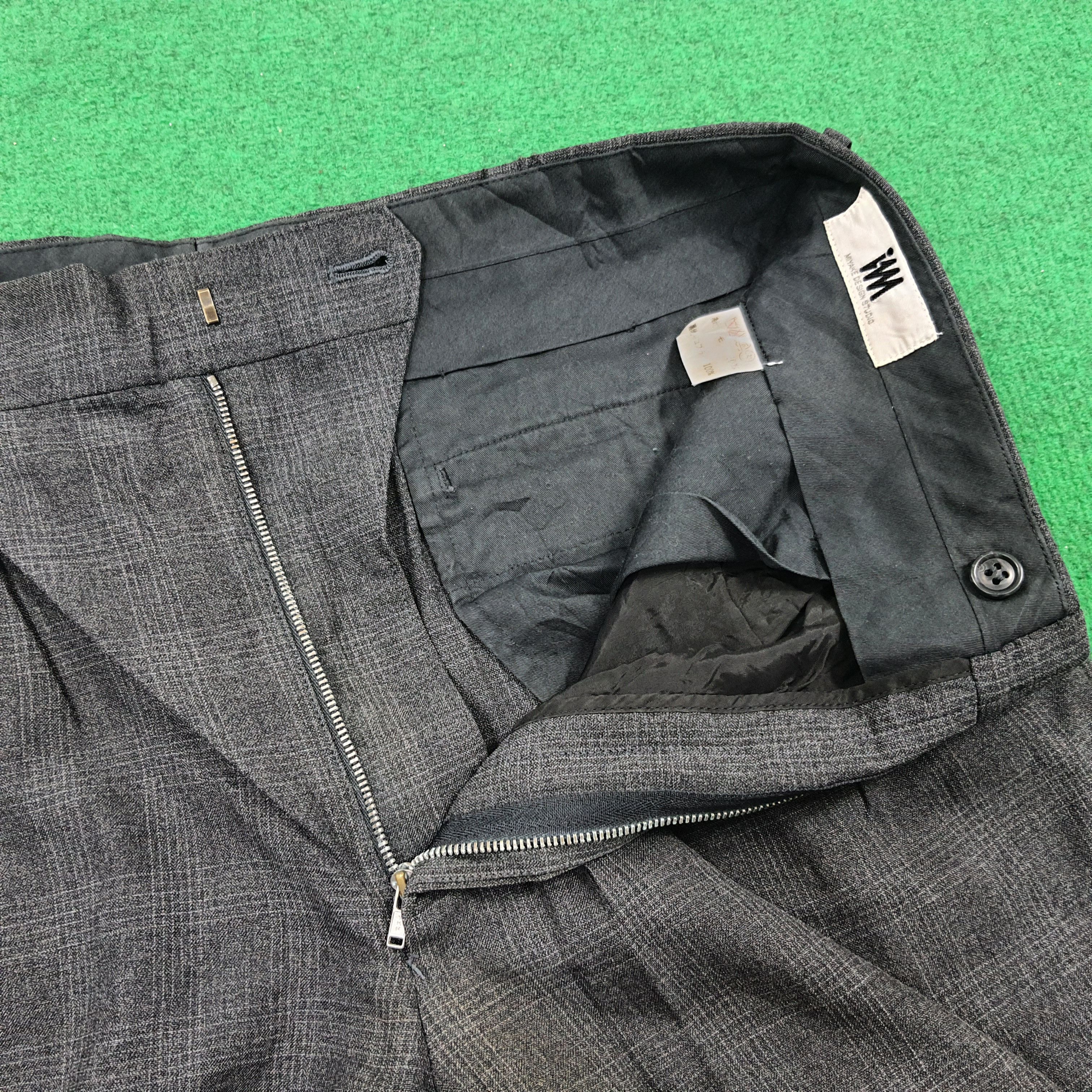 Issey Miyake × Japanese Brand × Vintage Vintage IM by Iseey Miyake Japan Designer Casual Pants Size US 33 - 5 Thumbnail
