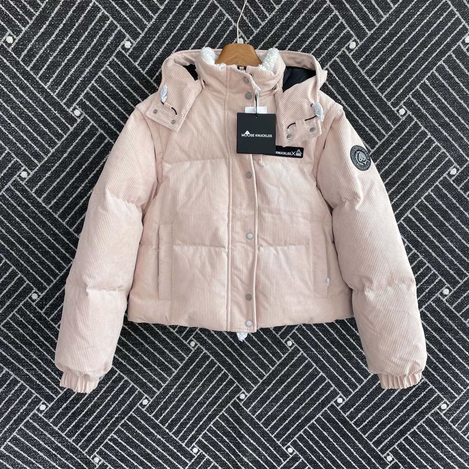 Moose Knuckles Moose Knuckles x TUZKI solid down coat women's smoke pink L Size L / US 10 / IT 46 - 1 Thumbnail