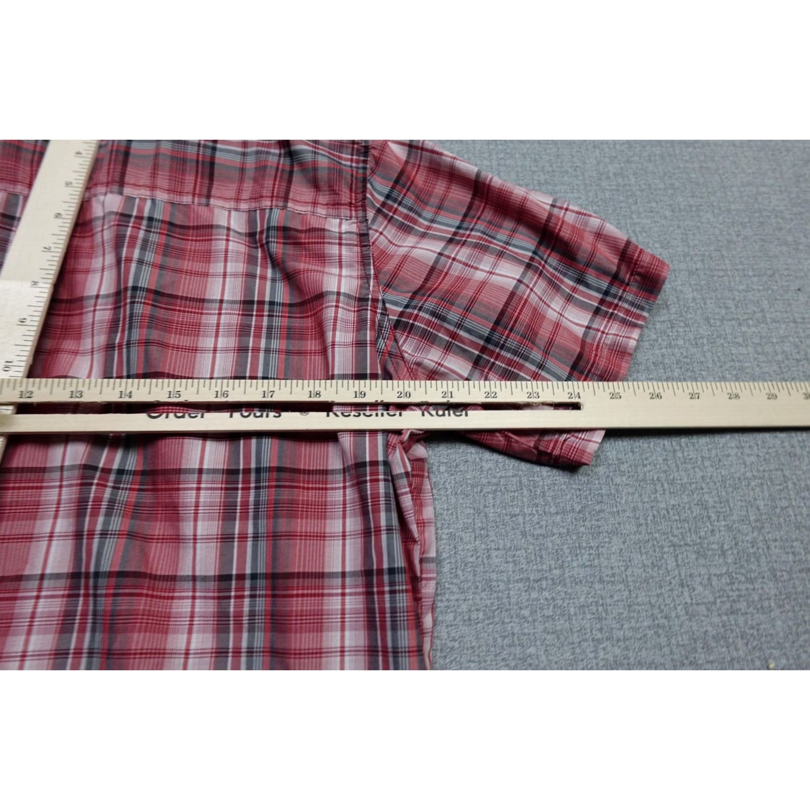 Vintage Kuhl Eluxor Button Up Shirt Mens M Red Plaid Lightweight Outdoor Travel Short Sleeve Button-Up Shirt Size US M / EU 48-50 / 2 - 6 Thumbnail