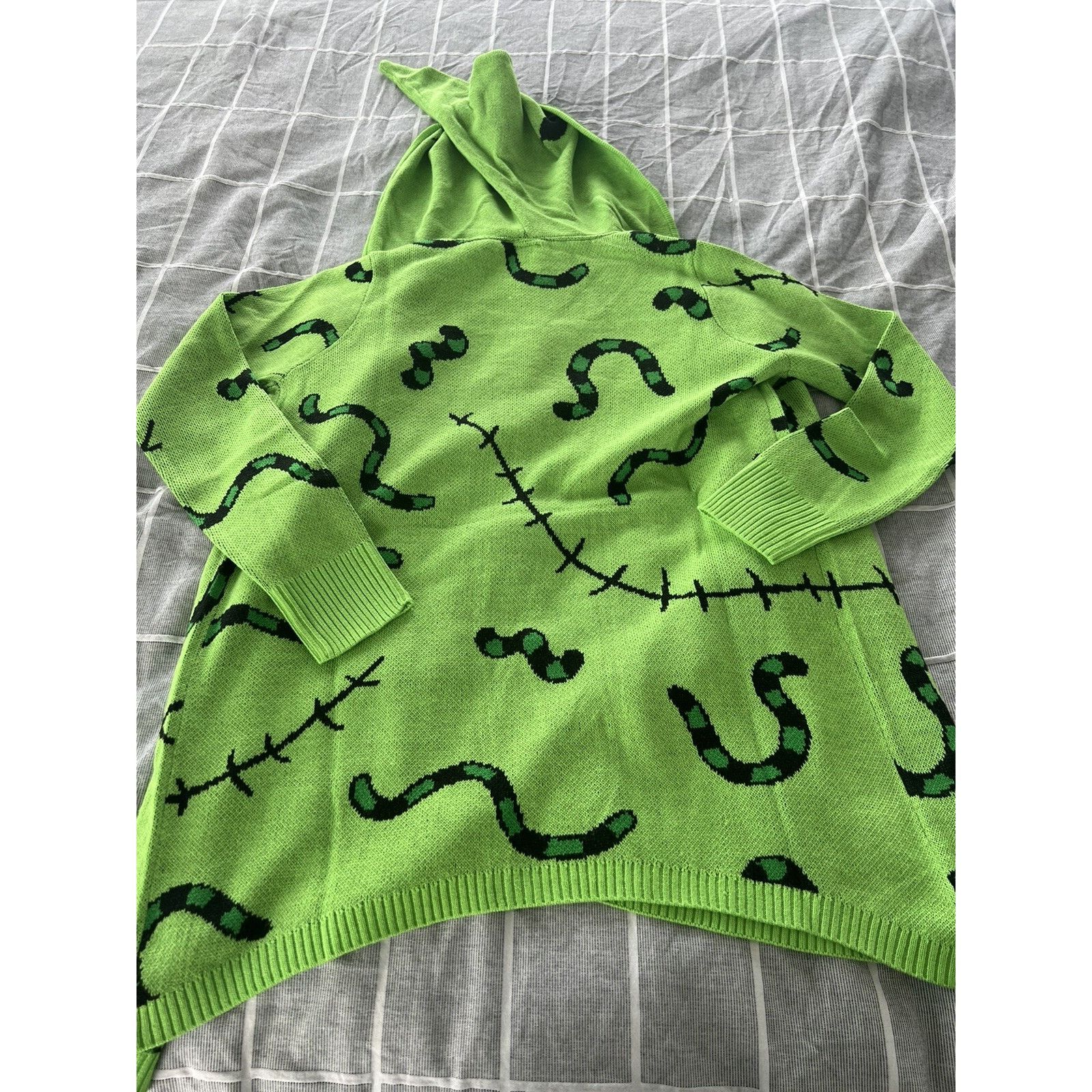 Disney Disney NBC Oogie Boogie Cardigan Medium NWT!! Size M / US 6-8 / IT 42-44 - 2 Thumbnail