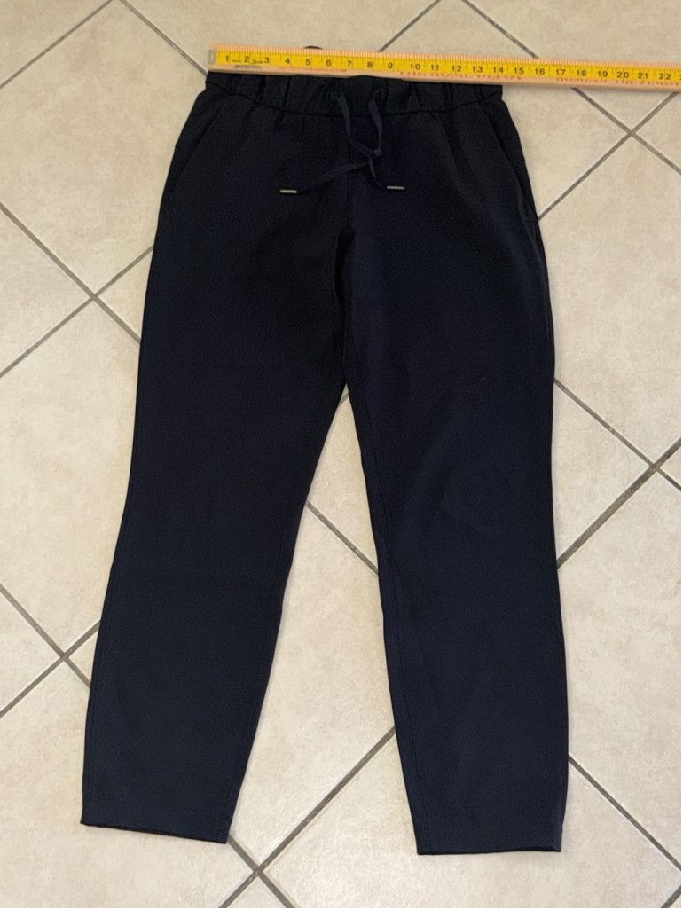Lululemon LULULEMON ON THE FLY PANT 27”BLACK COLOR SIZE 6 WAIST 14” Size 28" / US 6 / IT 42 - 2 Thumbnail