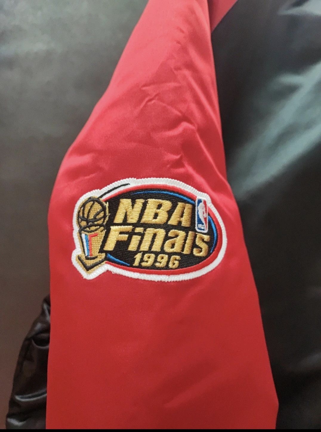 Mitchell & Ness Chicago Bulls Varsity Jacket – NBA Finals 1996 Size US L / EU 52-54 / 3 - 8 Thumbnail