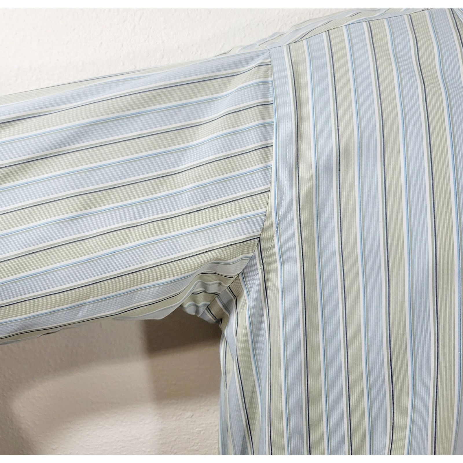Geoffrey Beene Geoffrey Beene Green Striped Button Shirt Medium 15 15.5 34 Size US M / EU 48-50 / 2 - 6 Thumbnail