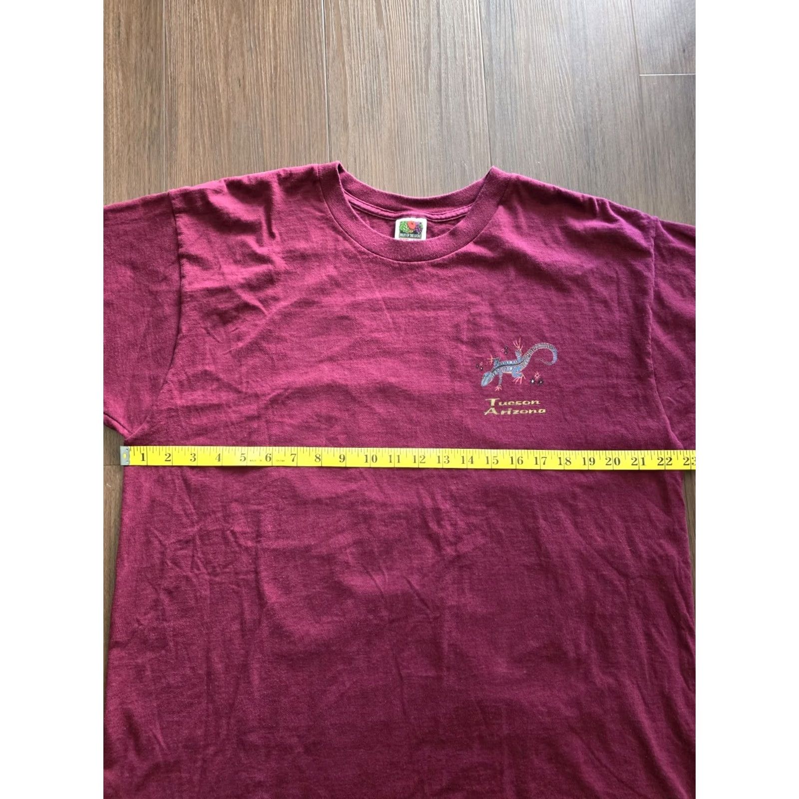 Fruit Of The Loom VINTAGE 1990s Y2K Tucson Arizona Lizard Tee XL Double Sided Southwestern Cotton Graphic Tee Unisex Maroon 1990s Size US XL / EU 56 / 4 - 6 Thumbnail