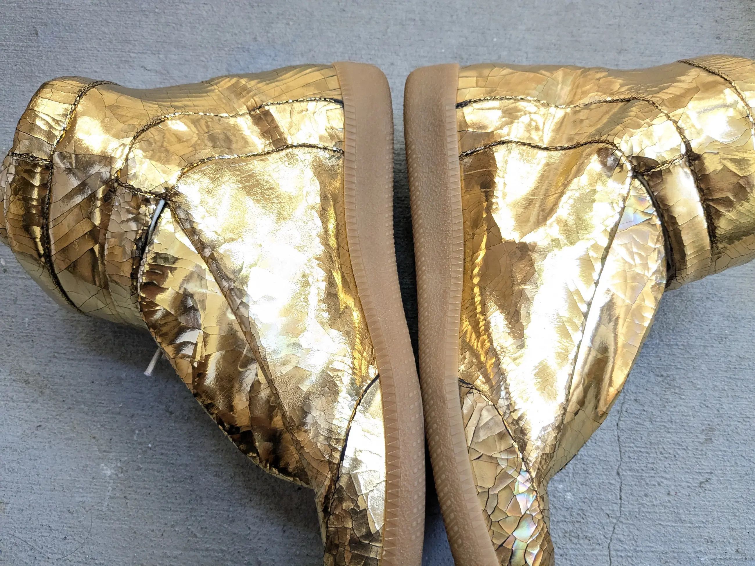 Maison Margiela Maison Margiela Future High Tops Gold 10 43 Cracked Size US 10 / EU 43 - 13 Thumbnail
