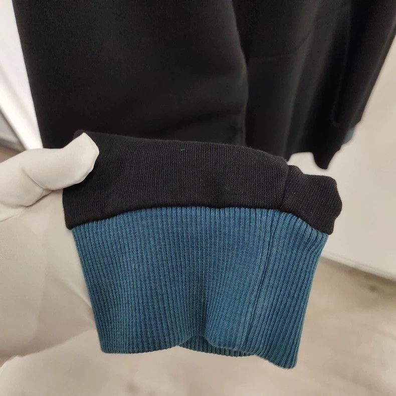 Givenchy Givenchy Hoodie, size L (180), retail price 4 (missing cur Size US L / EU 52-54 / 3 - 4 Thumbnail