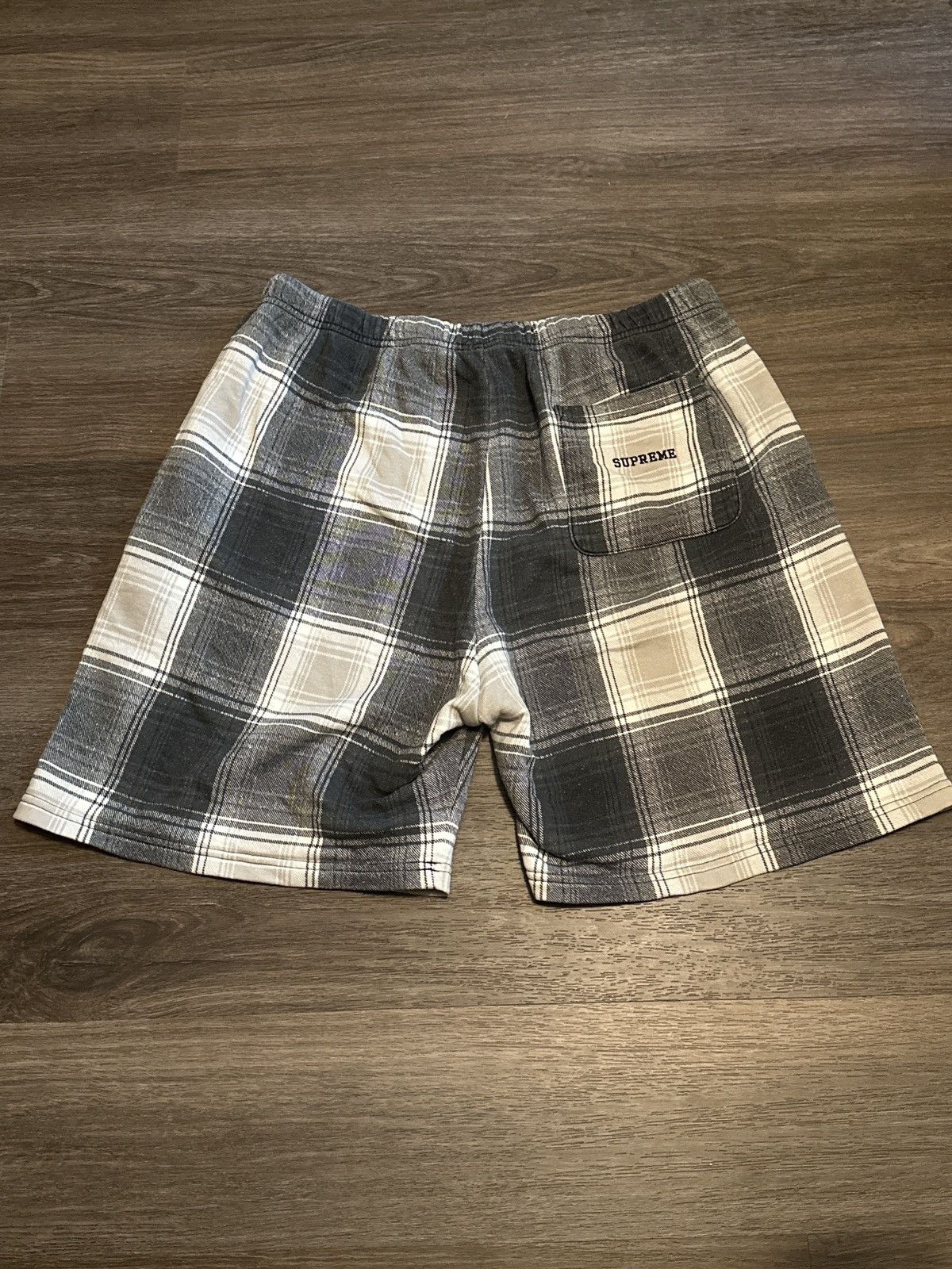 Nike × Supreme Supreme Plaid Nike Sweatshort Size US 32 / EU 48 - 2 Thumbnail