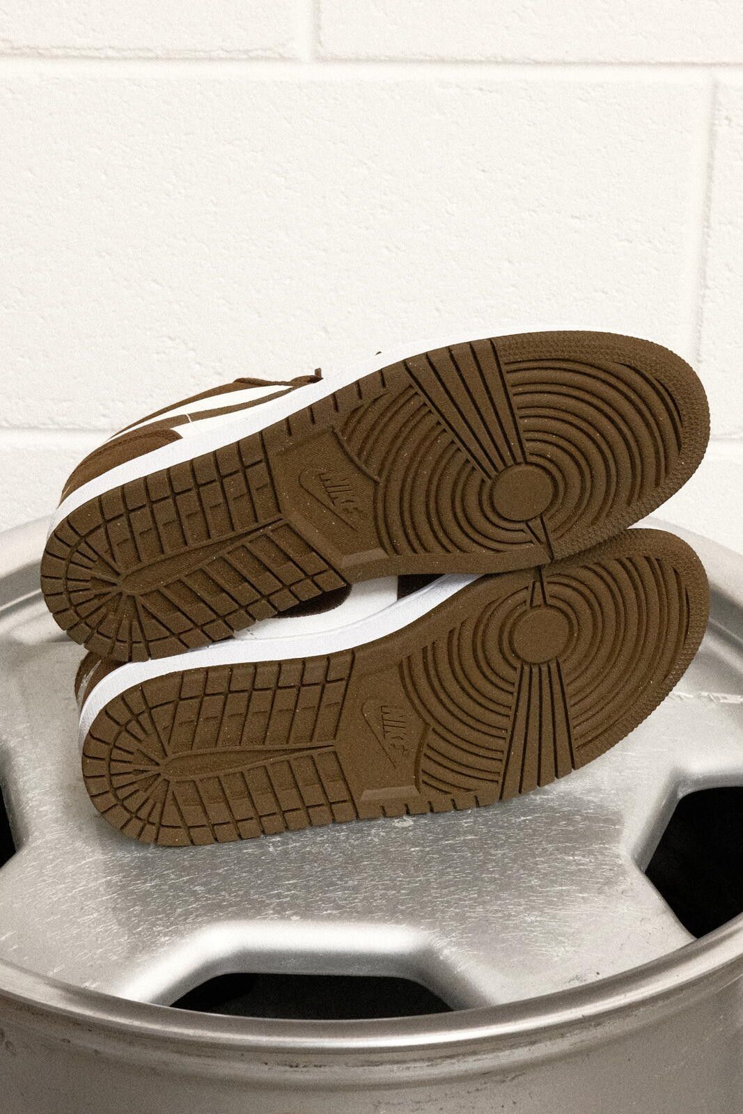 Nike Nike Air Jordan 1 Low Brown and White Sneakers Size US 9 / EU 42 - 5 Thumbnail