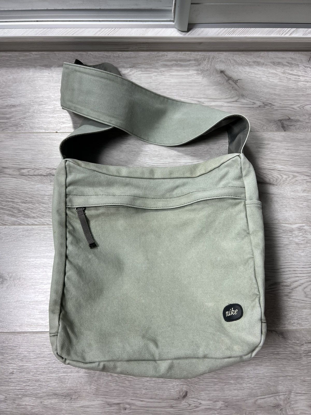 Nike Vintage Nike Trademark 978-952 Messenger Bag Logo Size ONE SIZE - 3 Thumbnail