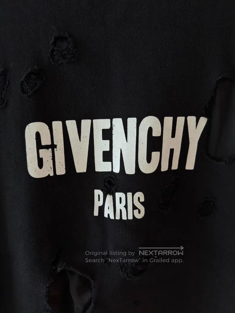 Givenchy Givenchy Classic Black Large Hole Letter Logo Hoodie Size Size US S / EU 44-46 / 1 - 2 Thumbnail