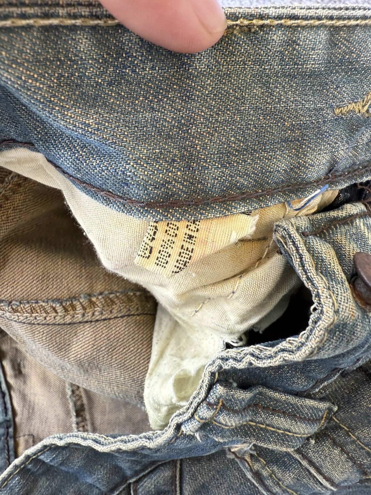 Japanese Brand Distressed Wash Jeans Denim Ifsixwasnine Lgb Size US 30 / EU 46 - 9 Thumbnail