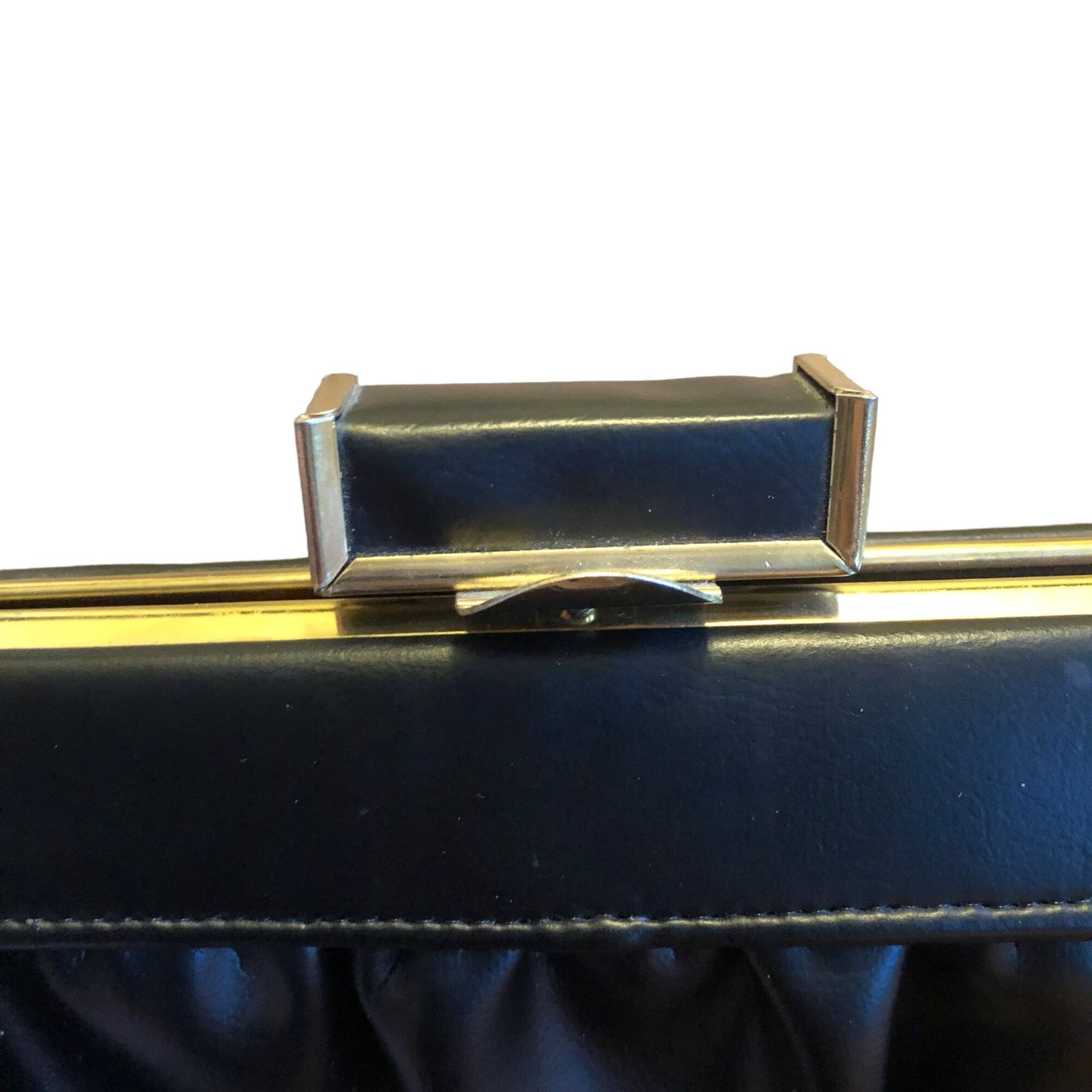 Vintage Vintage Stylemark Solid Black With Gold Metal Clasp Handbag Size ONE SIZE - 6 Thumbnail