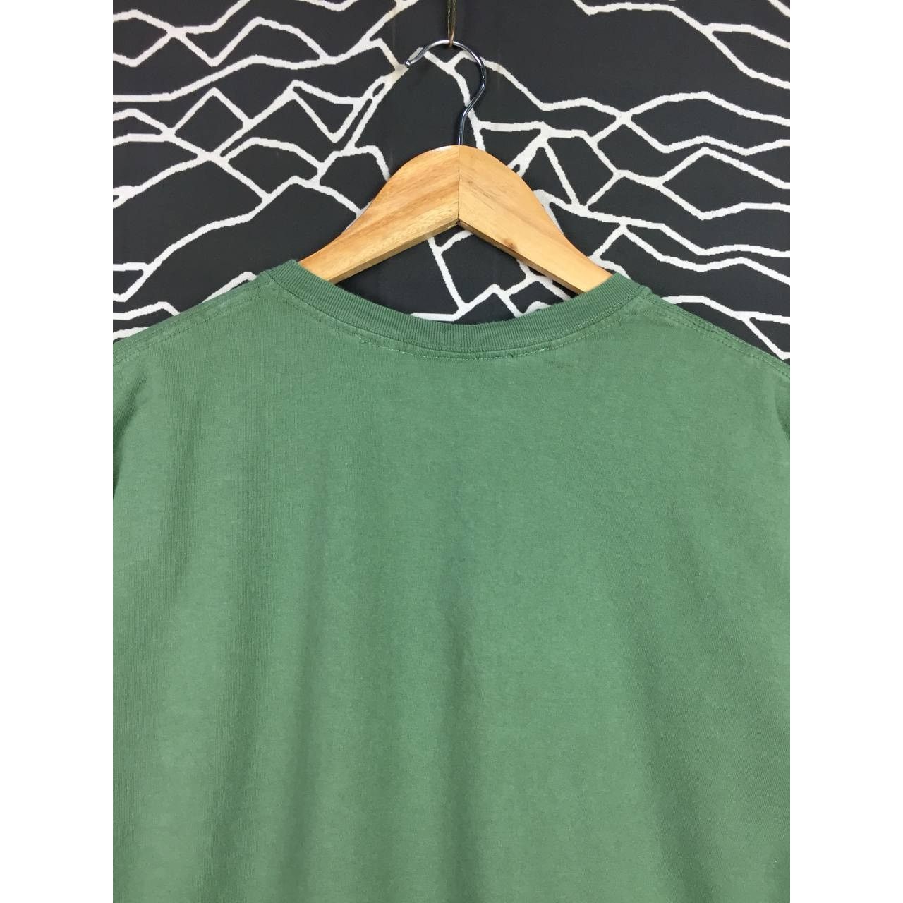 Vintage MV Sport Lake Chelan Washington Majestic Views Since 02 Tee Size US L / EU 52-54 / 3 - 7 Thumbnail