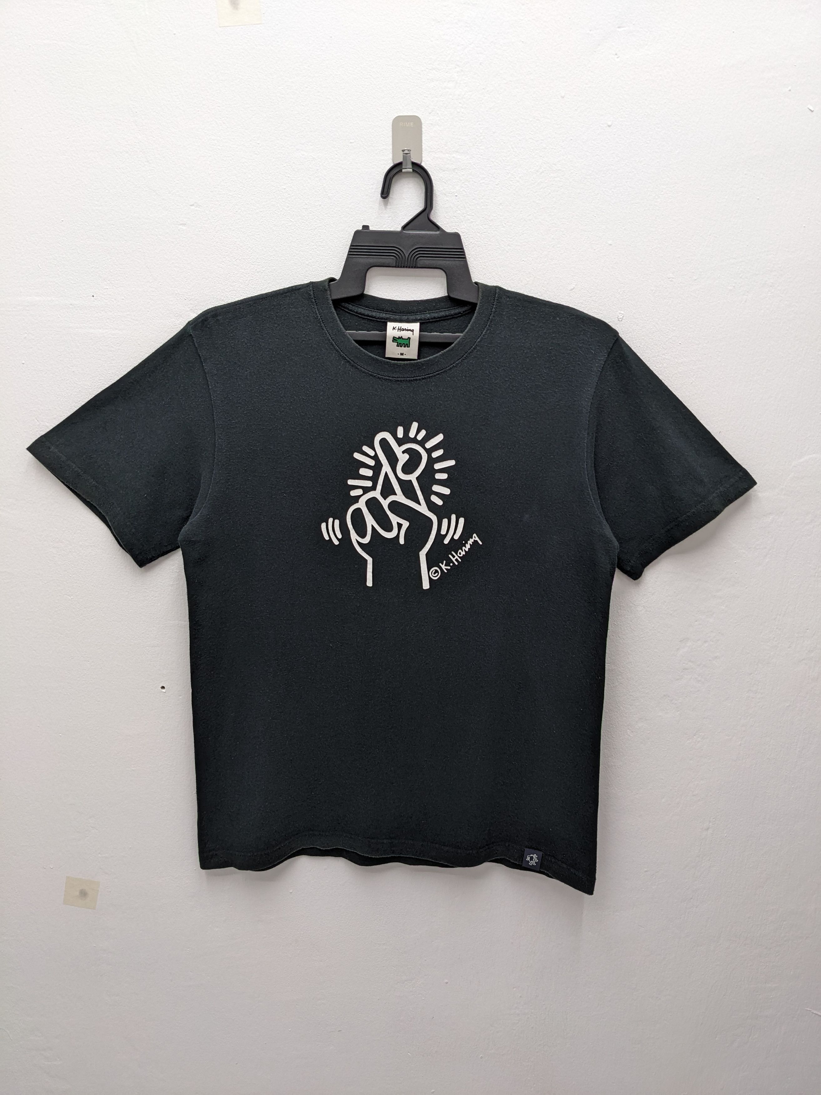 Keith Haring JAPANESE BRAND X KEITH HARING ART BLACK TSHIRT Size US M / EU 48-50 / 2 - 2 Thumbnail
