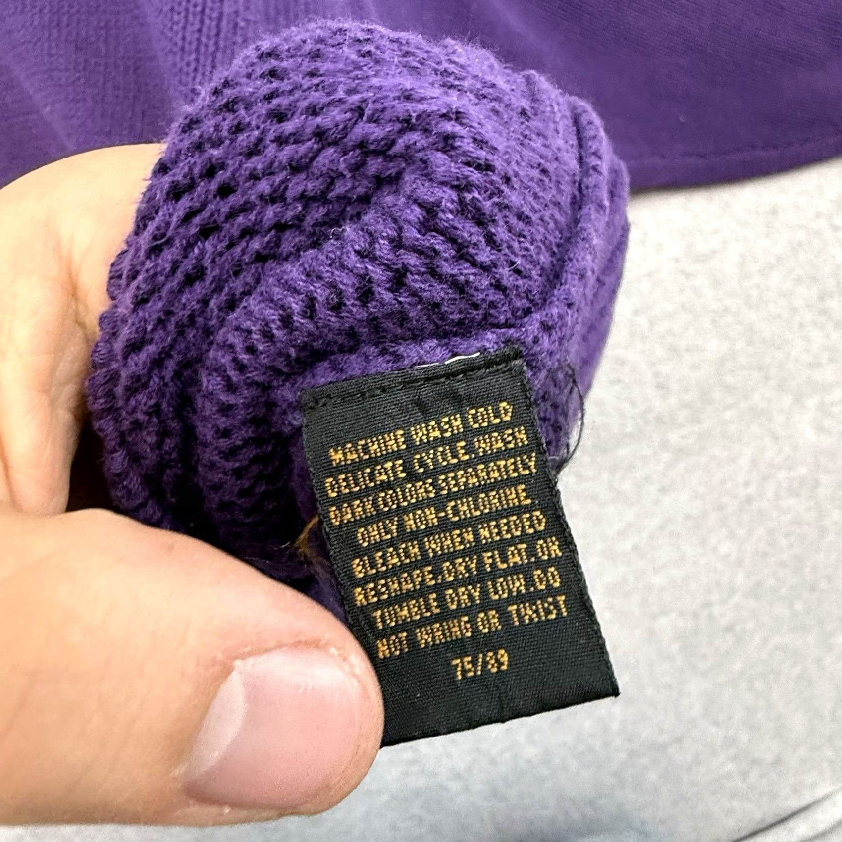 Eddie Bauer VINTAGE Eddie Bauer Sweater Mens XL Purple V-Neck Cable-Knit 100% Cotton Open Knit All Seasons Pullover 90s Leather Logo? Size US XL / EU 56 / 4 - 6 Thumbnail