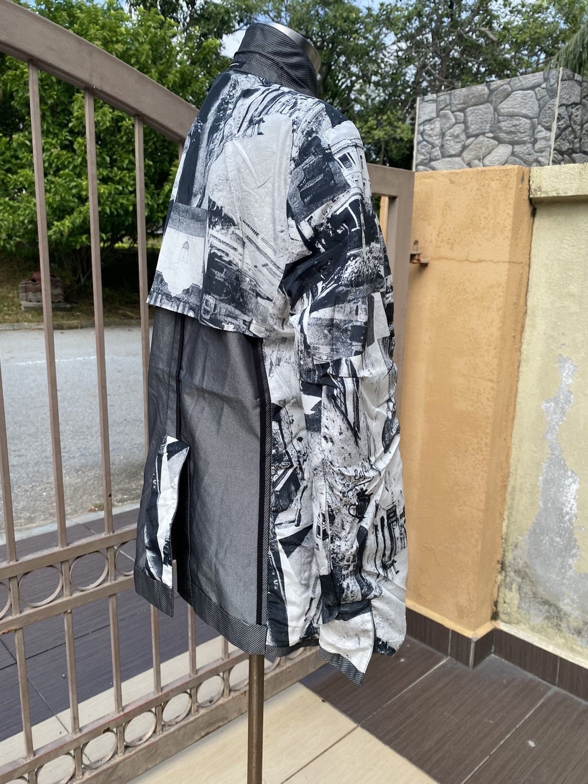 Jean Paul Gaultier jpg silver coat Size US M / EU 48-50 / 2 - 15 Thumbnail