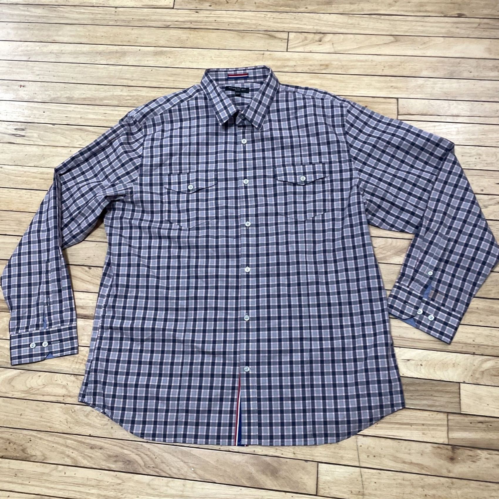 Banana Republic VINTAGE Banana Republic Button Shirt Men 2XL Slim Fit Plaid Shirt, Gray Red, Long Sleeve, Button-Up, Classic, 2014, Casual, Business, 2XL Mens Size US XXL / EU 58 / 5 - 2 Thumbnail