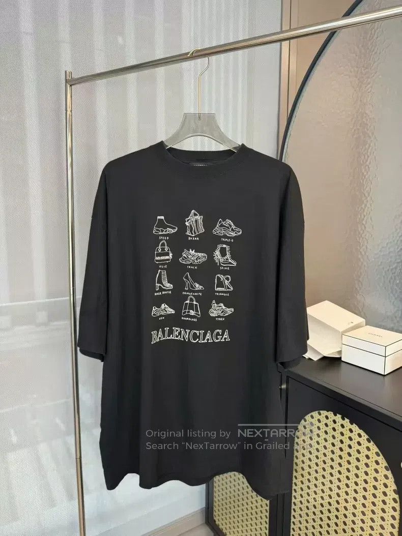 Balenciaga Balenciaga Black shoes collection short-sleeve, size L Size US L / EU 52-54 / 3 - 1 Thumbnail