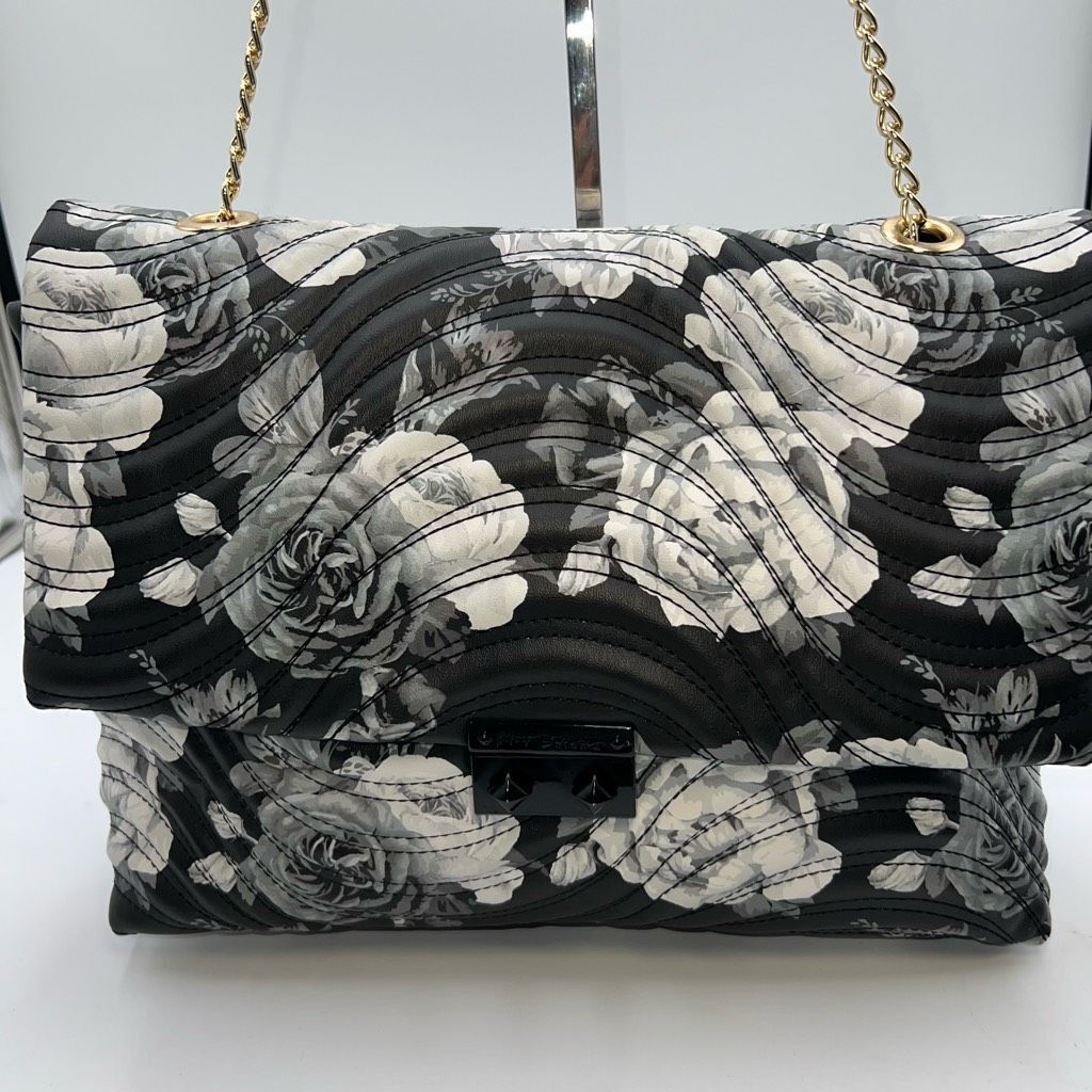 Betsey Johnson Betsey Johnson Ciara Gray Flowered Shoulder Bag Size ONE SIZE - 2 Thumbnail