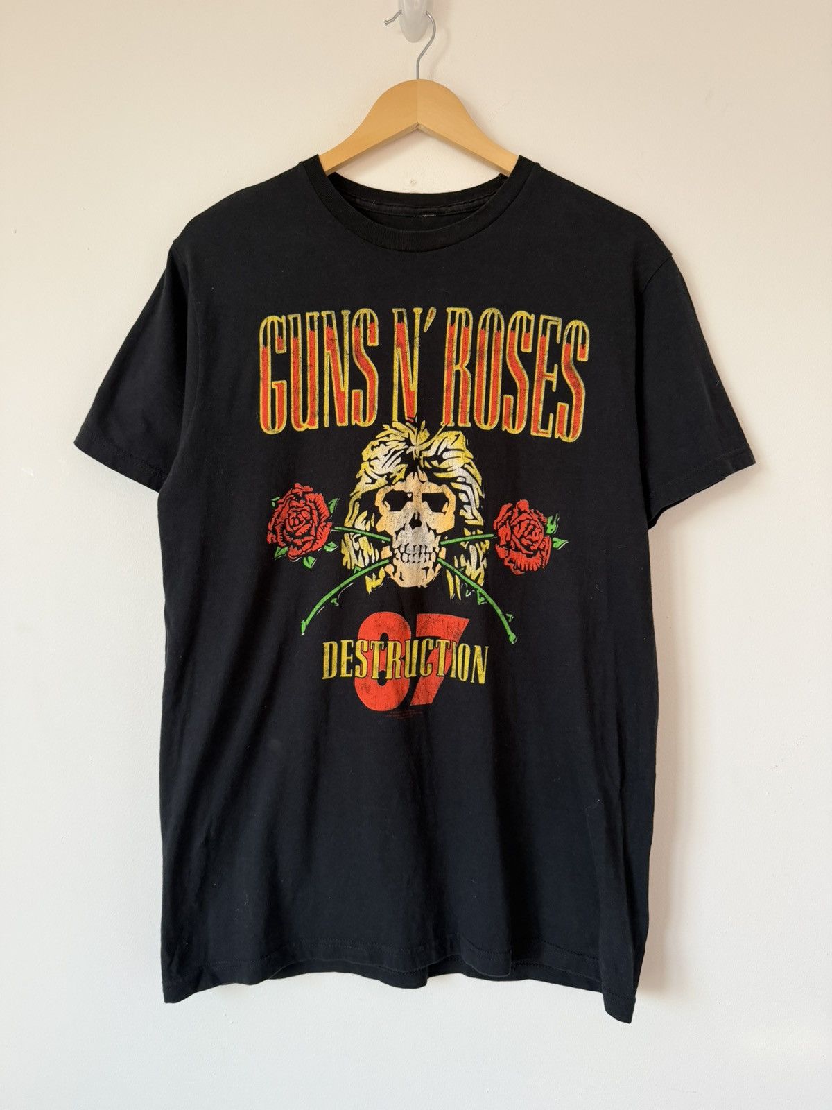 Guns N' Roses Guns N’ Roses 2014 Reprint UK Tour 1987 Band Tee Black M Size US M / EU 48-50 / 2 - 1 Thumbnail