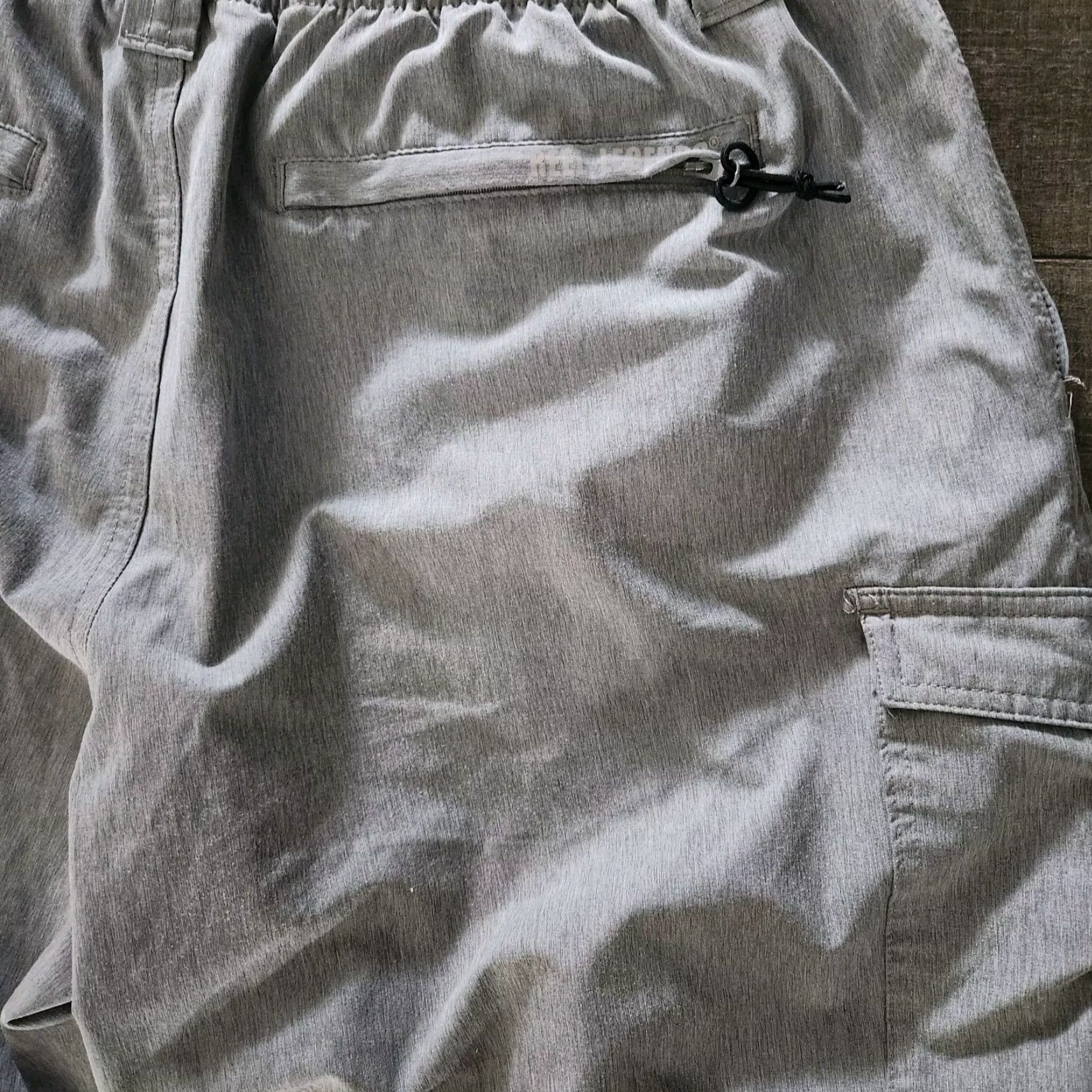 Vintage Reel Legends Mens Convertible Cargo Pants Shorts Size XXL X 30 Fishing Camping Gray Khakis Nylon Activewear Mens Boat Fish 90s Size US 39 - 5 Thumbnail