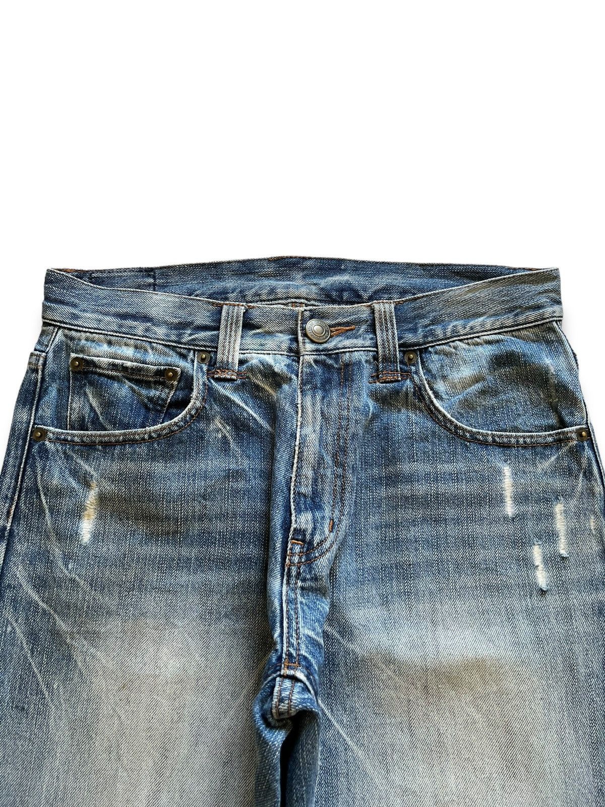 Japanese Brand Vintage Japanese Brand Faded Wash Distressed Loose Jeans Size US 30 / EU 46 - 4 Thumbnail