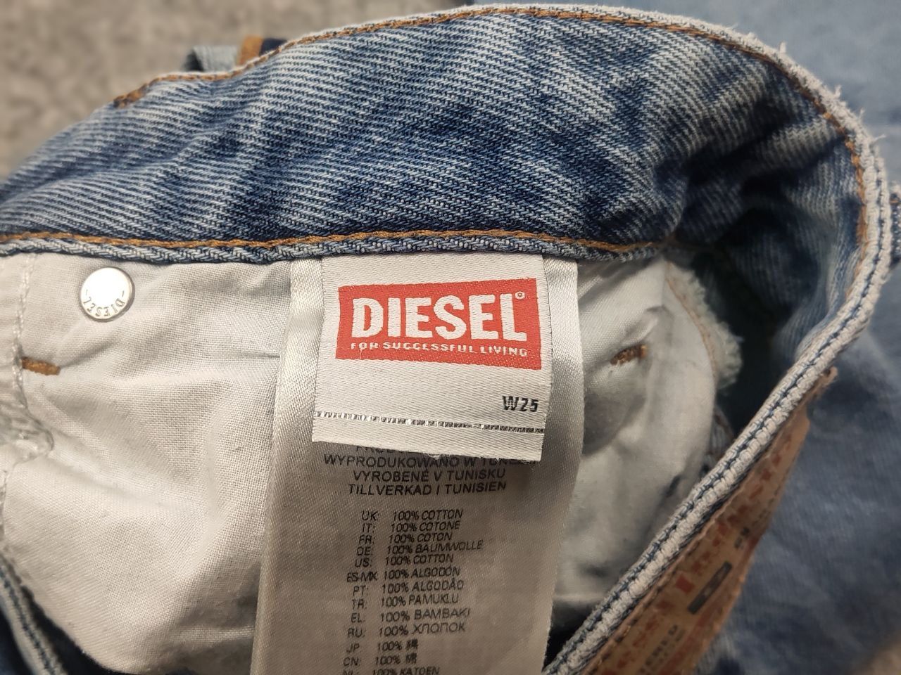 Diesel Diesel 1999 09c16 Relaxed Denim Wide-leg jeans Vintage Size 25" / US 0 / IT 36 - 14 Thumbnail
