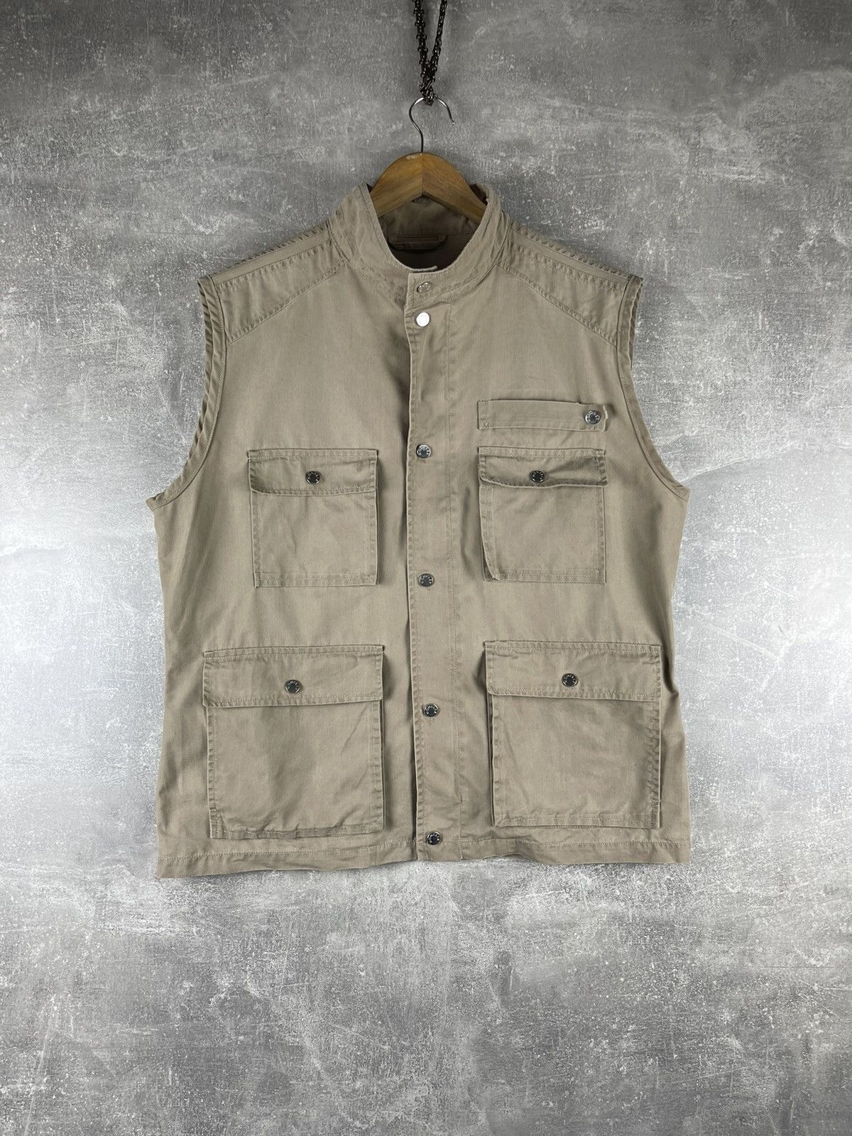 Moncler Moncler Vintage 00s Utility Field Vest Beige Size 4 Size US L / EU 52-54 / 3 - 1 Thumbnail