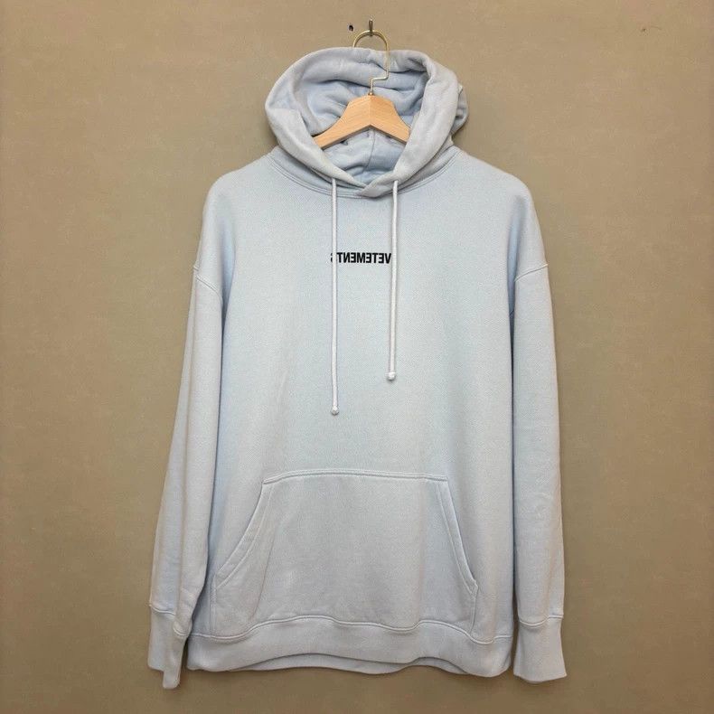 Vetements Vetements Vetements chest logo print sweatshirt Size US S / EU 44-46 / 1 - 1 Thumbnail
