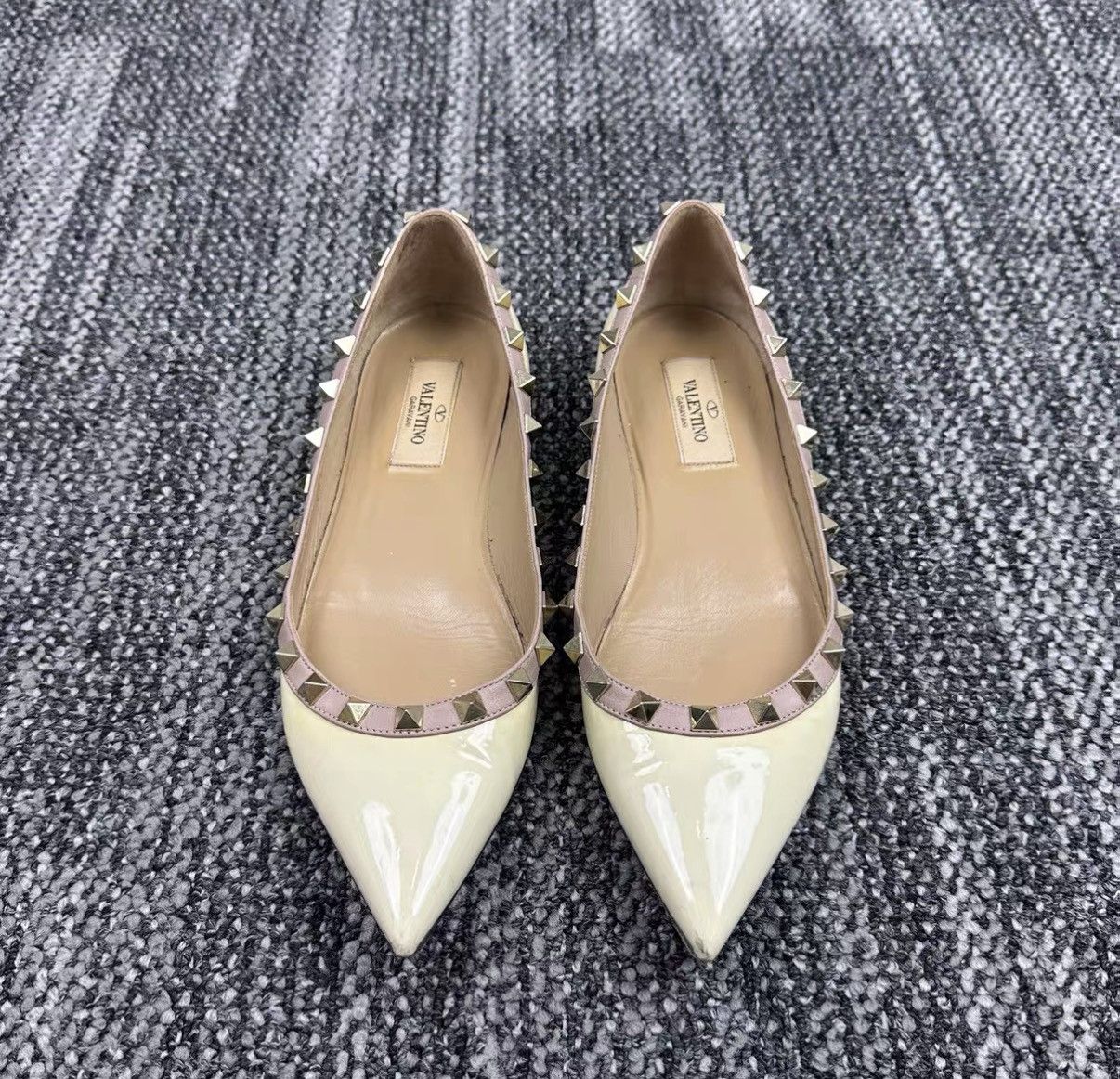 Valentino Valentino Rockstud Flats J42 Size US 6.5 / IT 36.5 - 2 Thumbnail