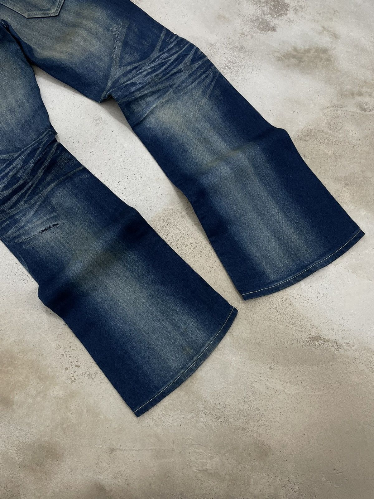 Vanquish Vintage Japan Designer Vanquish Gold Mudwash Flared Denim Size US 32 / EU 48 - 8 Thumbnail